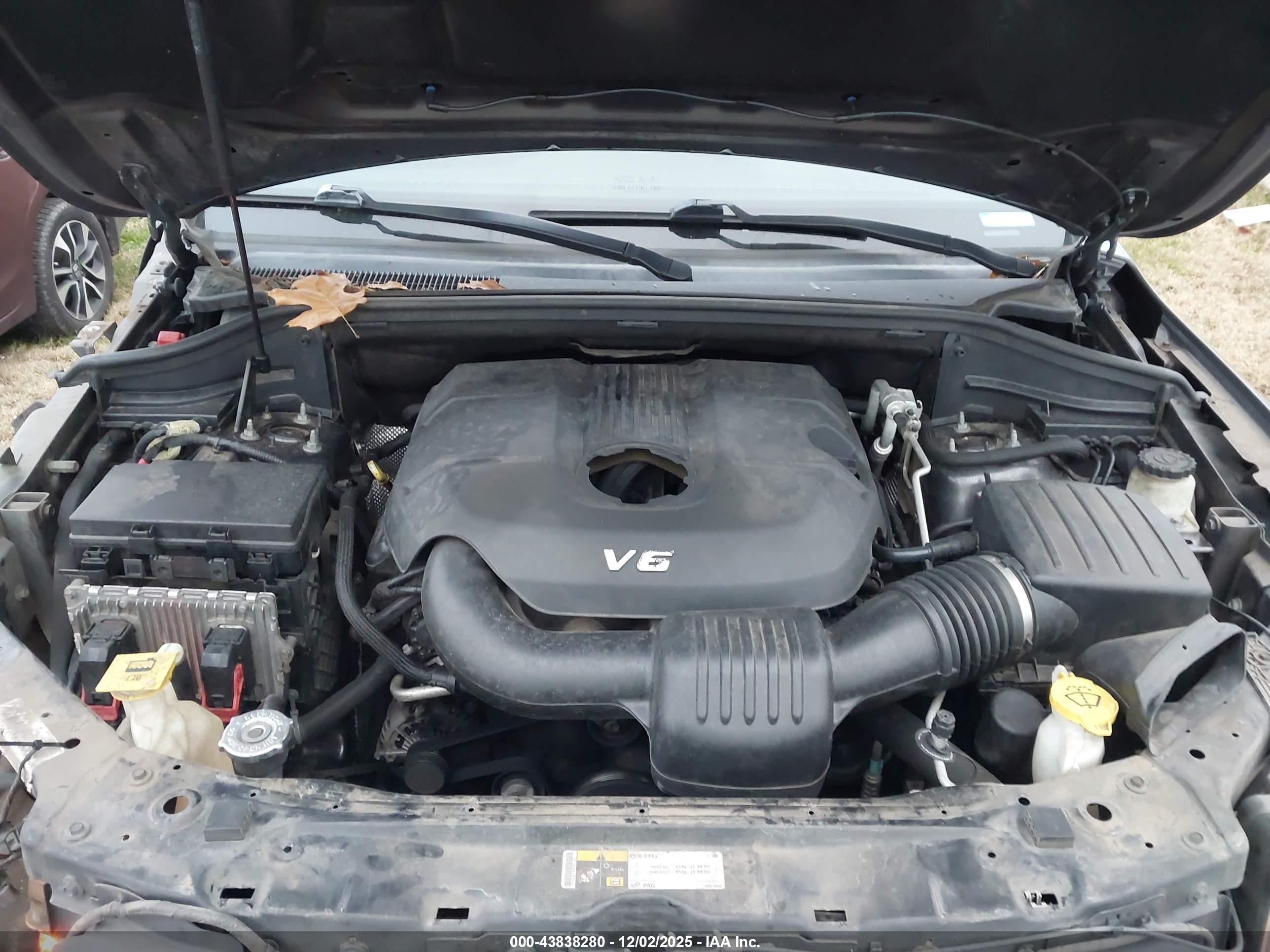 JEEP GRAND image 10