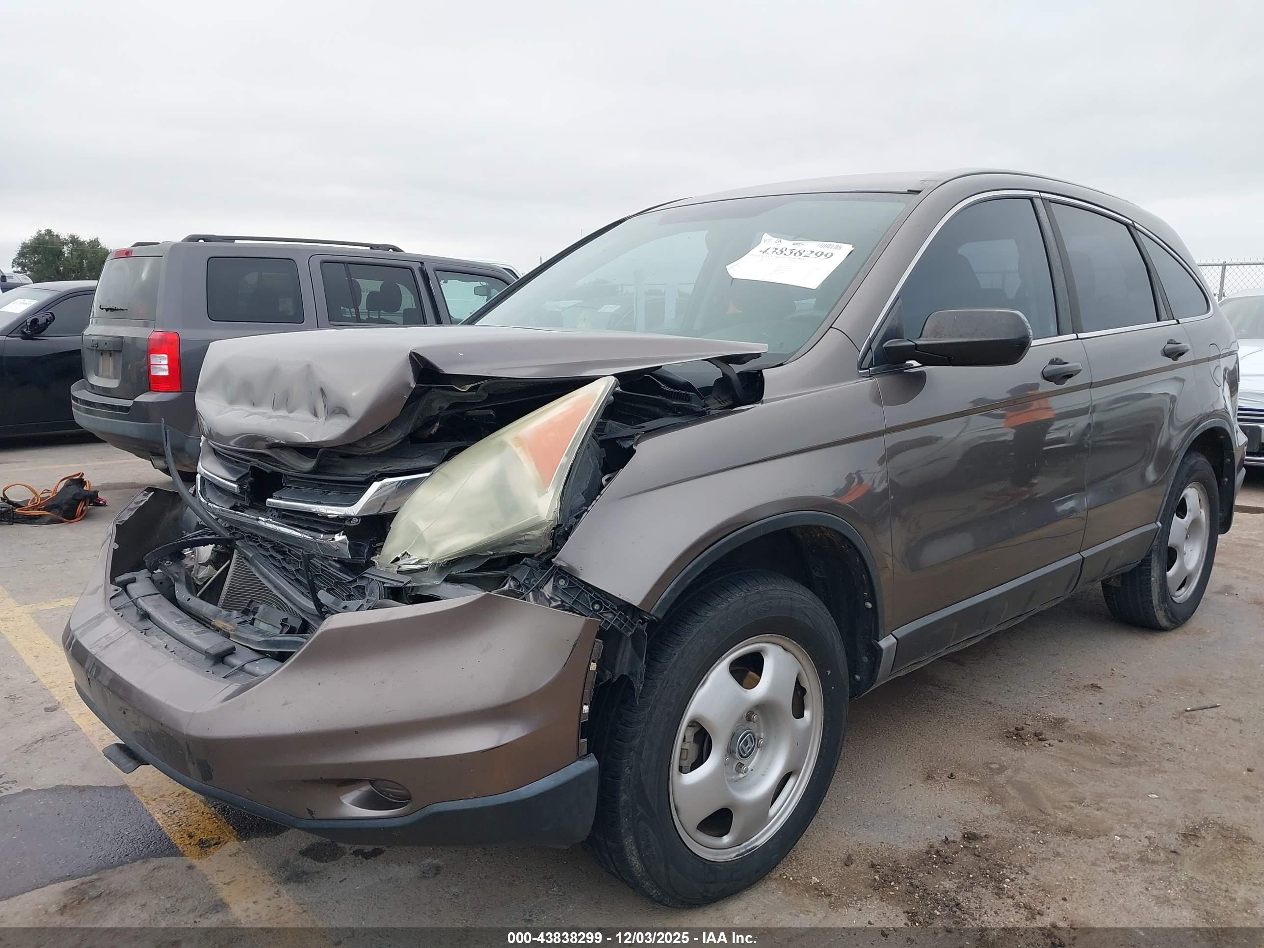 HONDA CR-V image 2