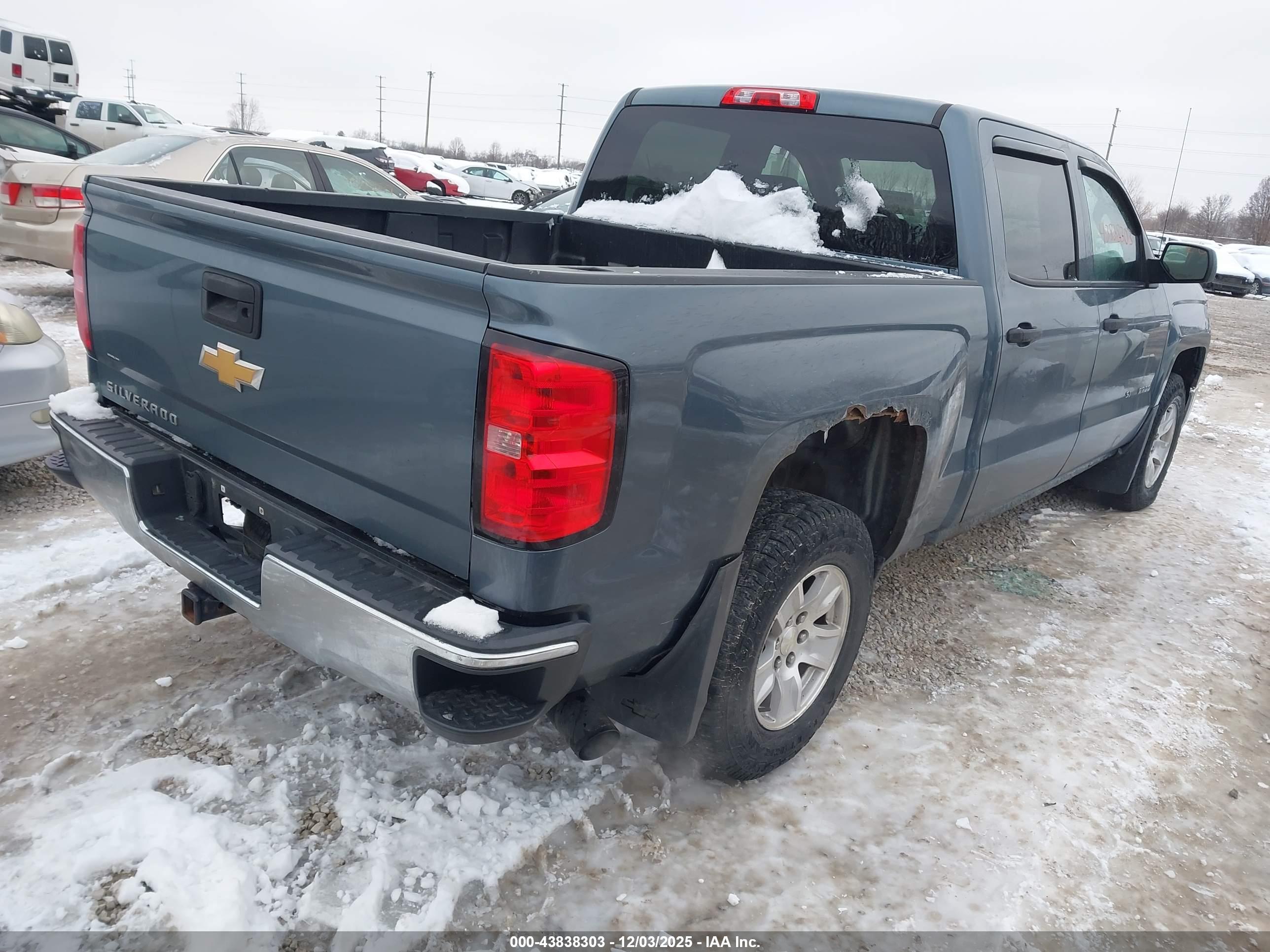CHEVROLET SILVERADO image 4