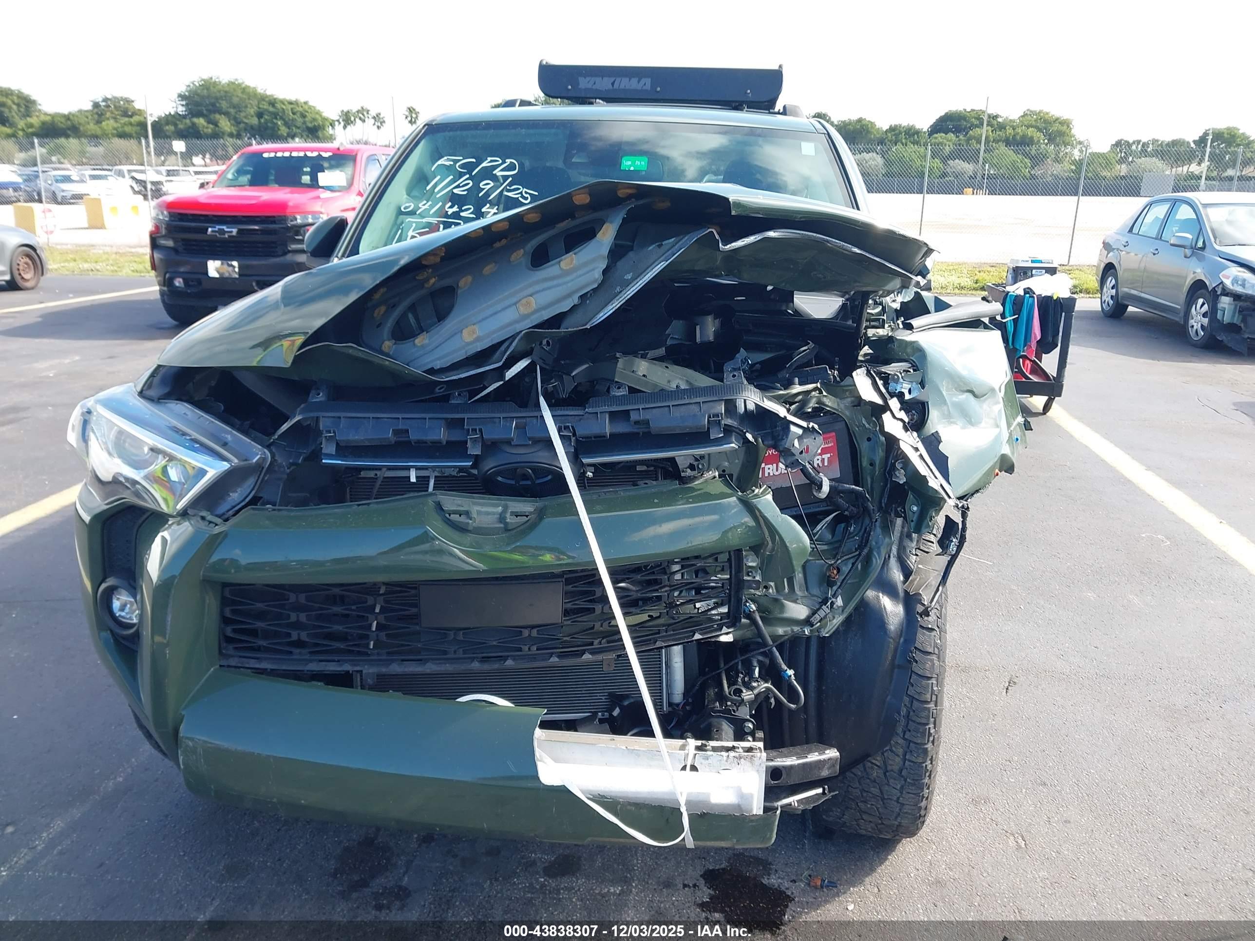 TOYOTA 4RUNNER image 6