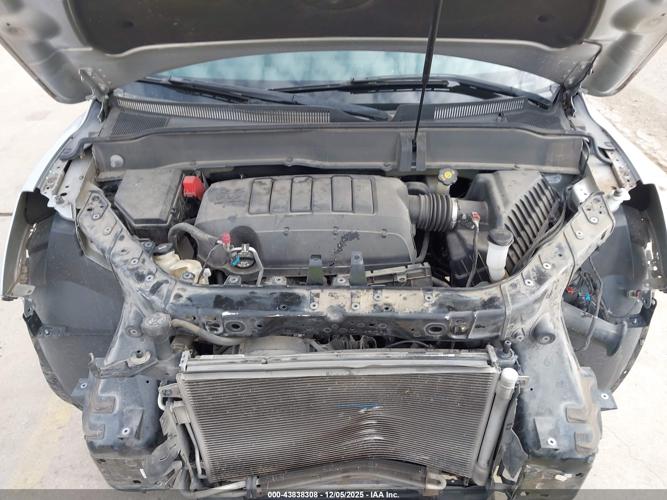 BUICK ENCLAVE image 10