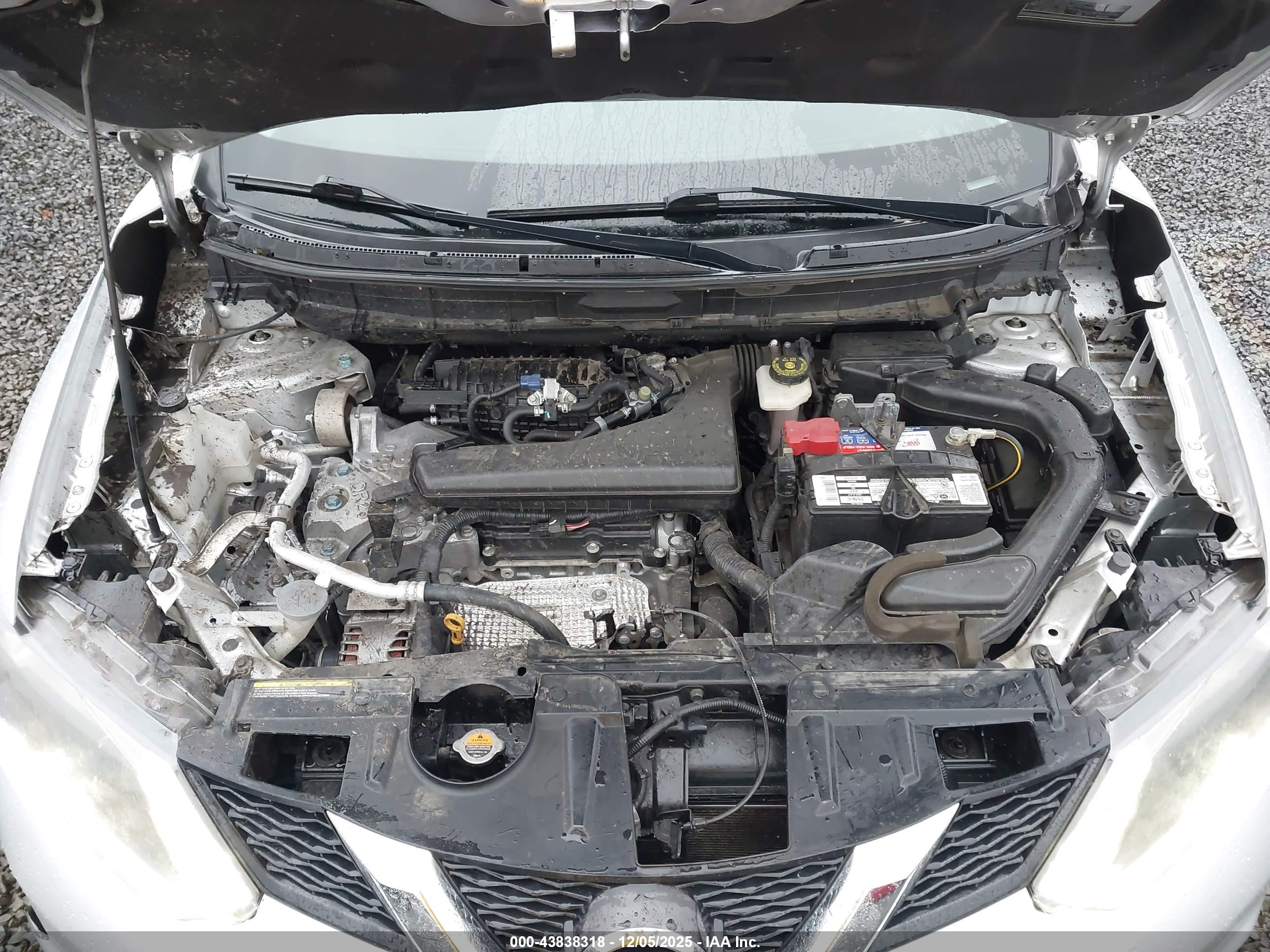 NISSAN ROGUE image 10