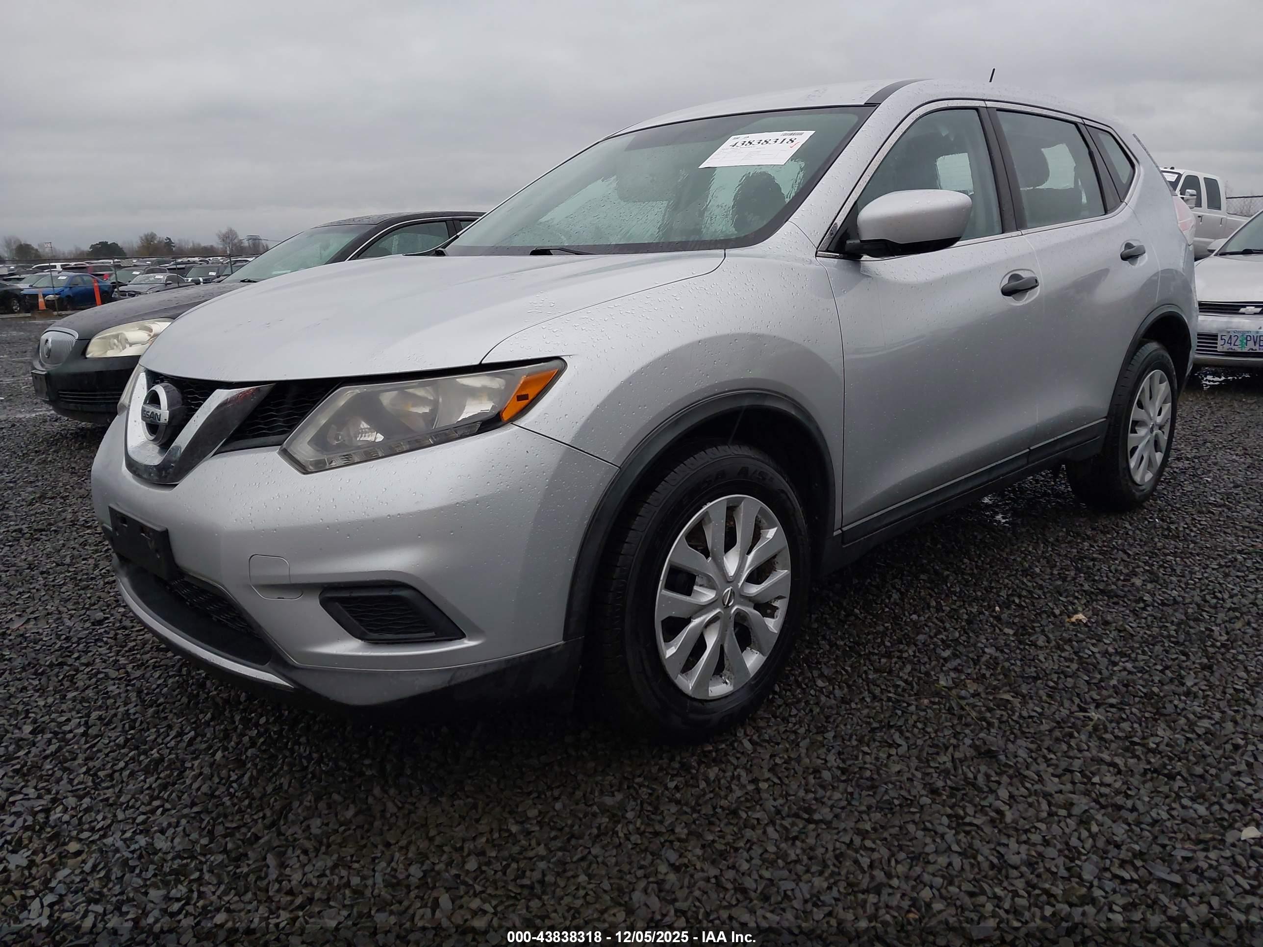 NISSAN ROGUE image 2