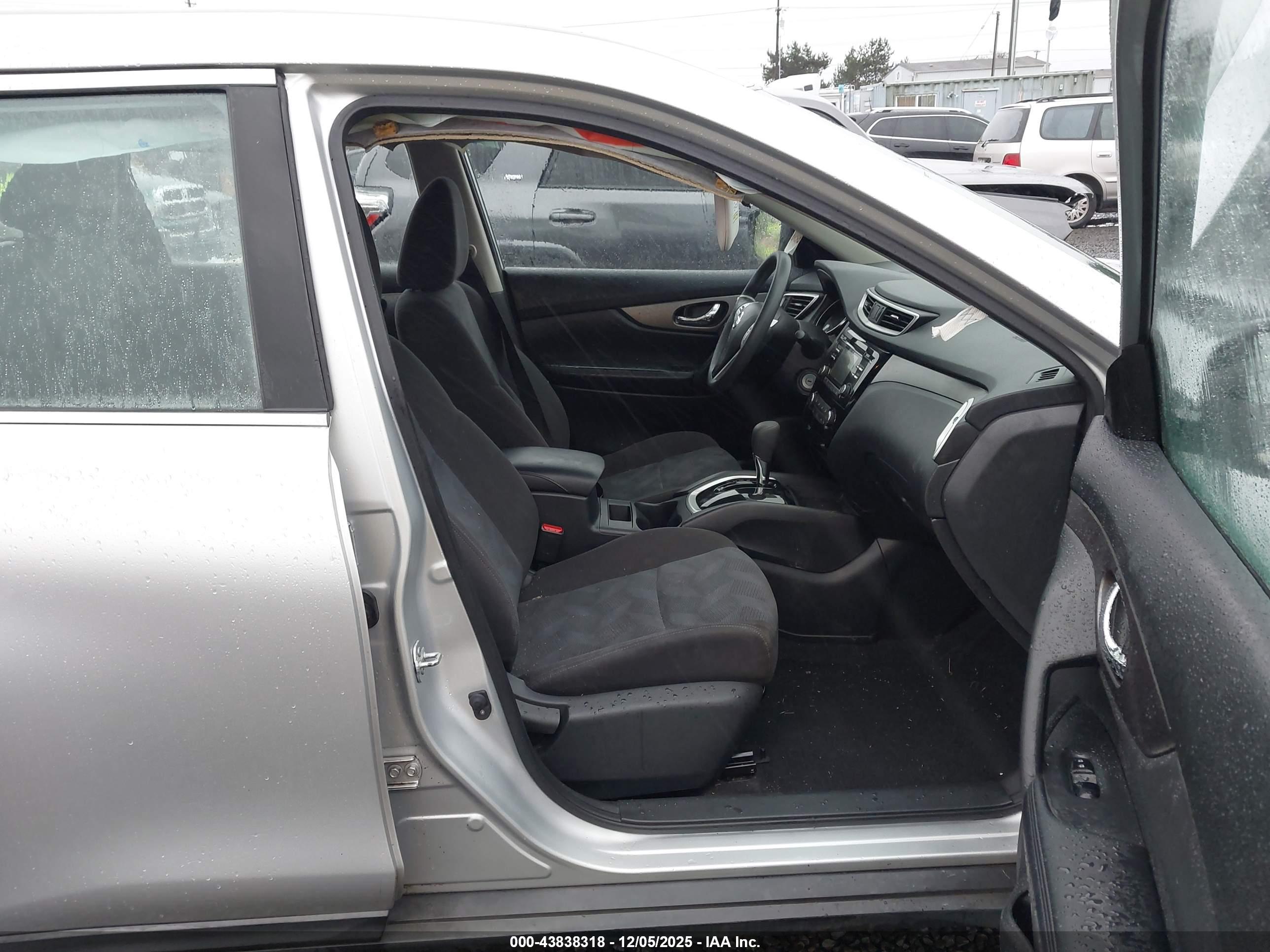 NISSAN ROGUE image 5