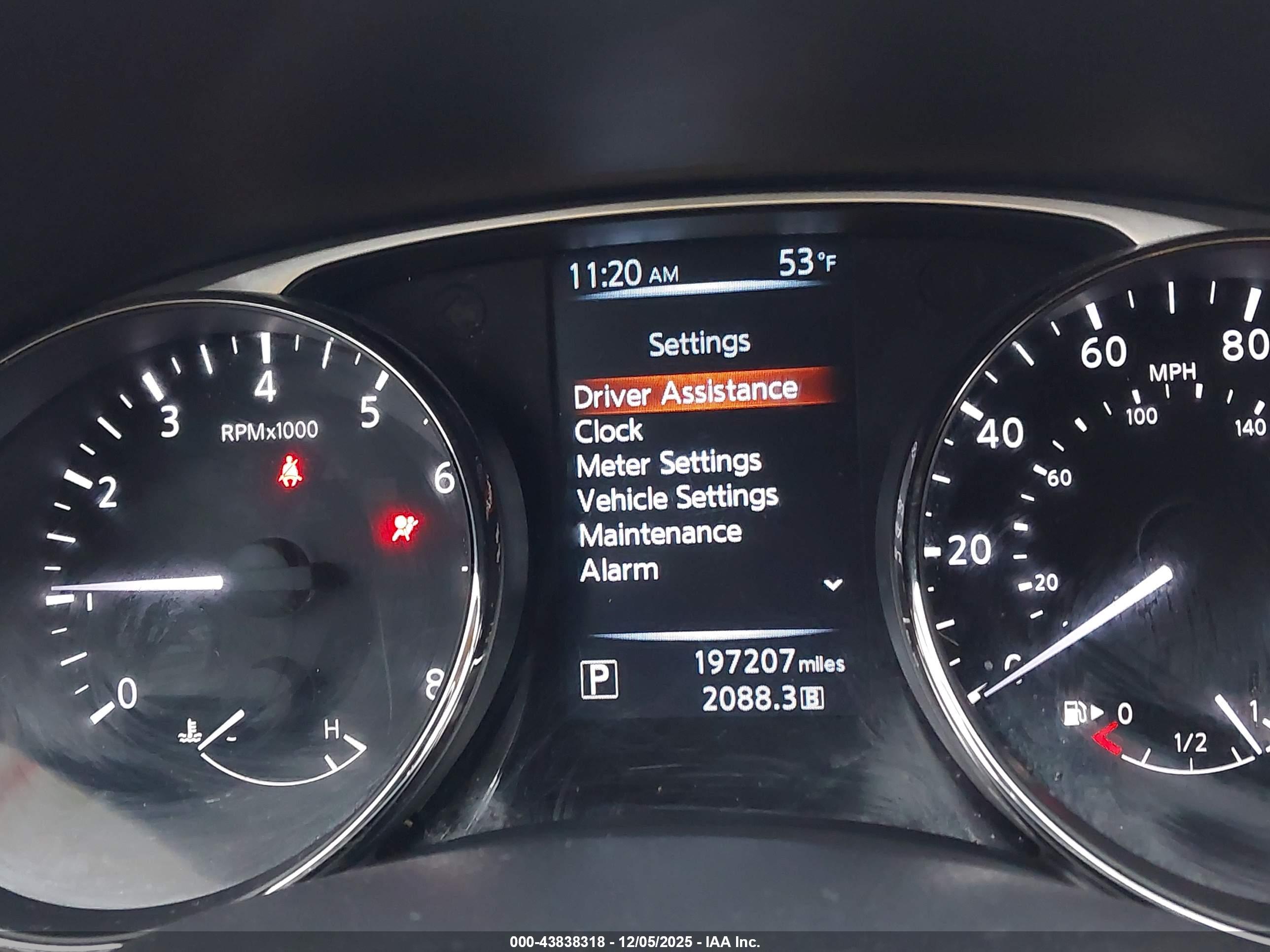 NISSAN ROGUE image 7