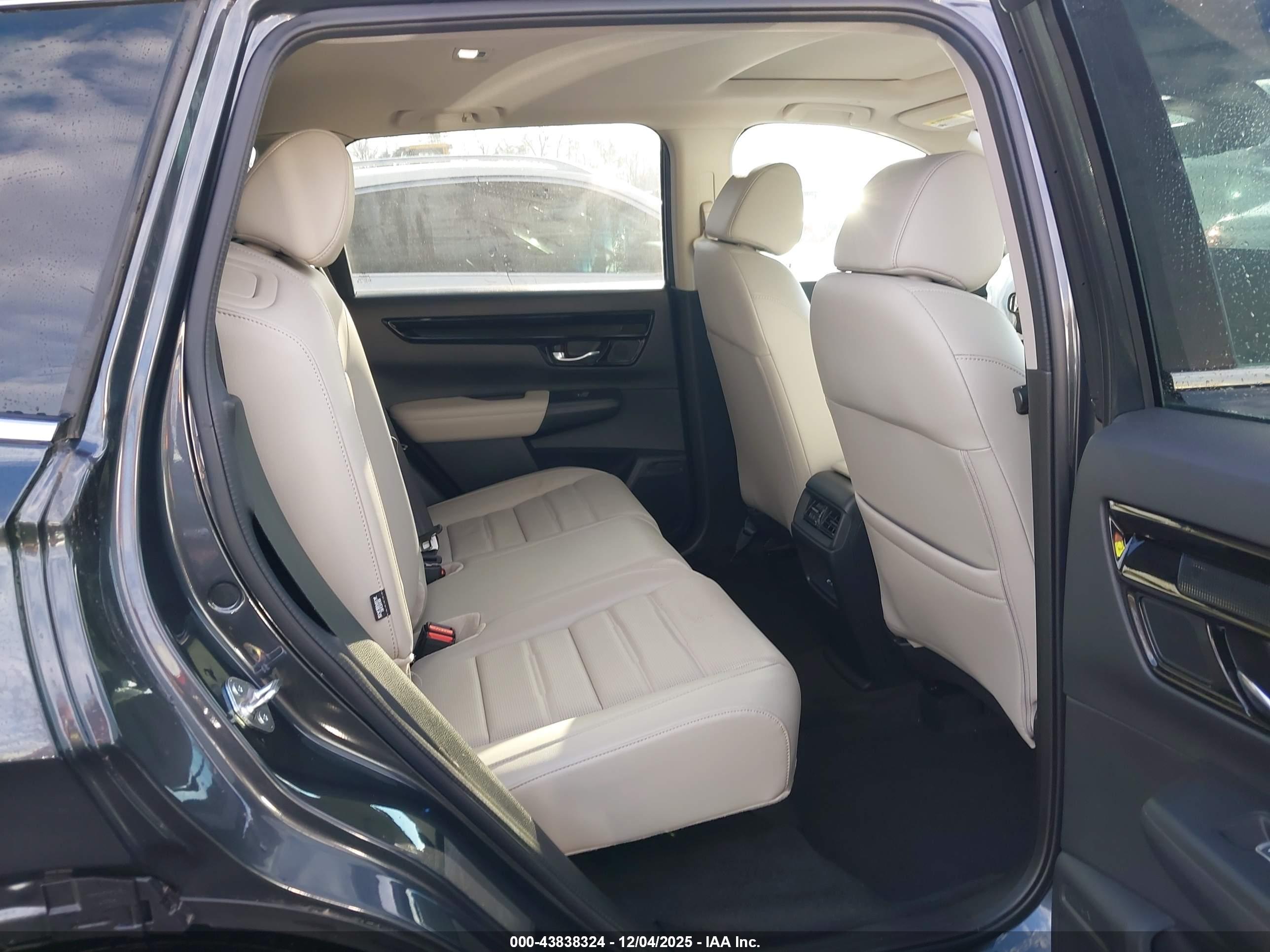 HONDA CR-V image 8