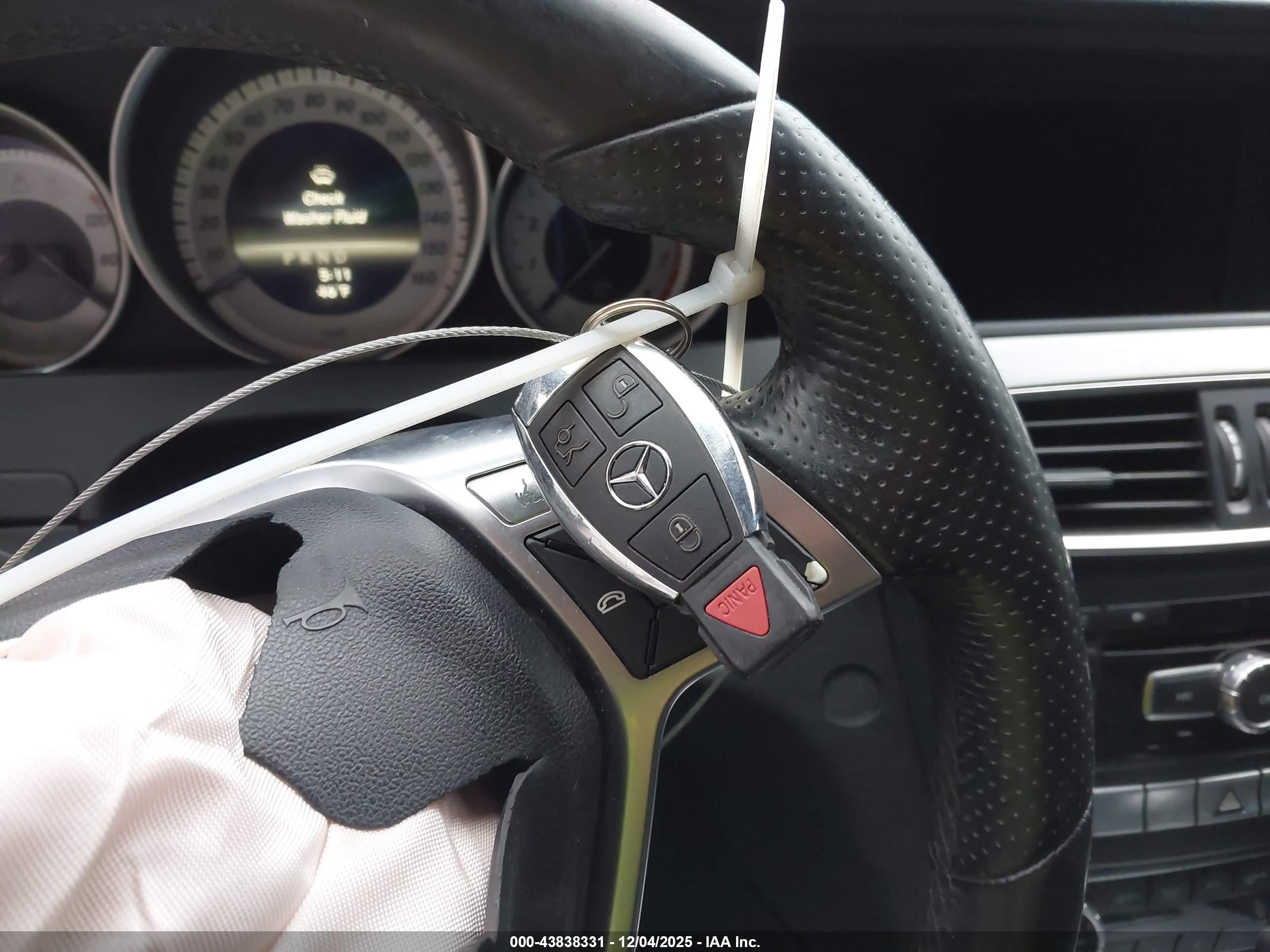 MERCEDES-BENZ C image 11