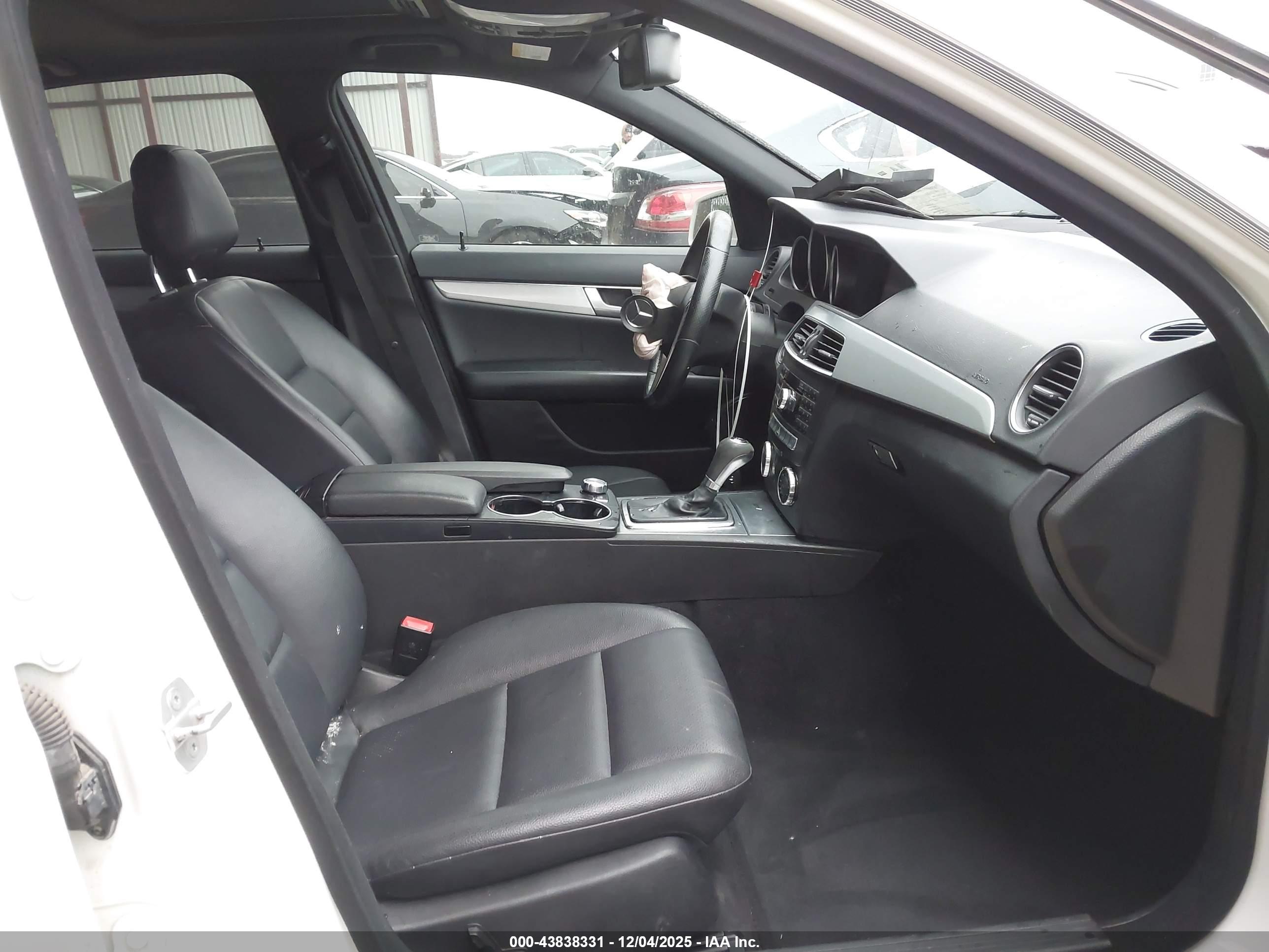MERCEDES-BENZ C image 5