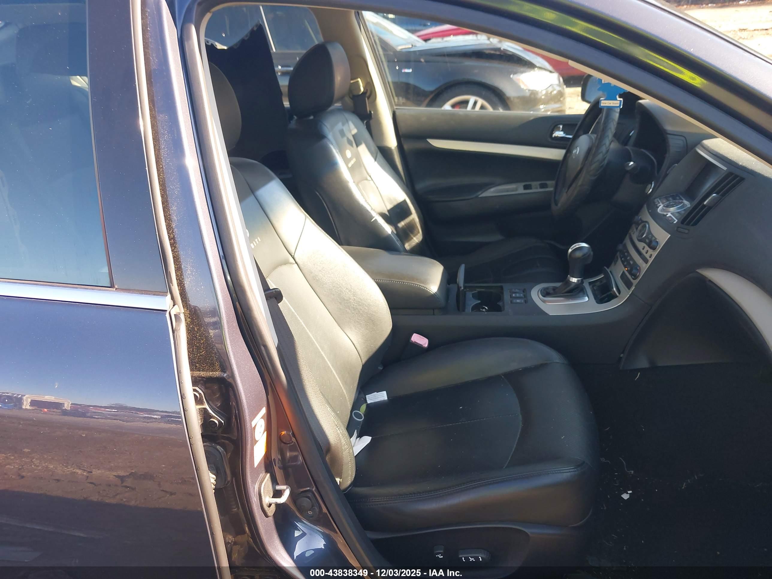 INFINITI G35X image 5