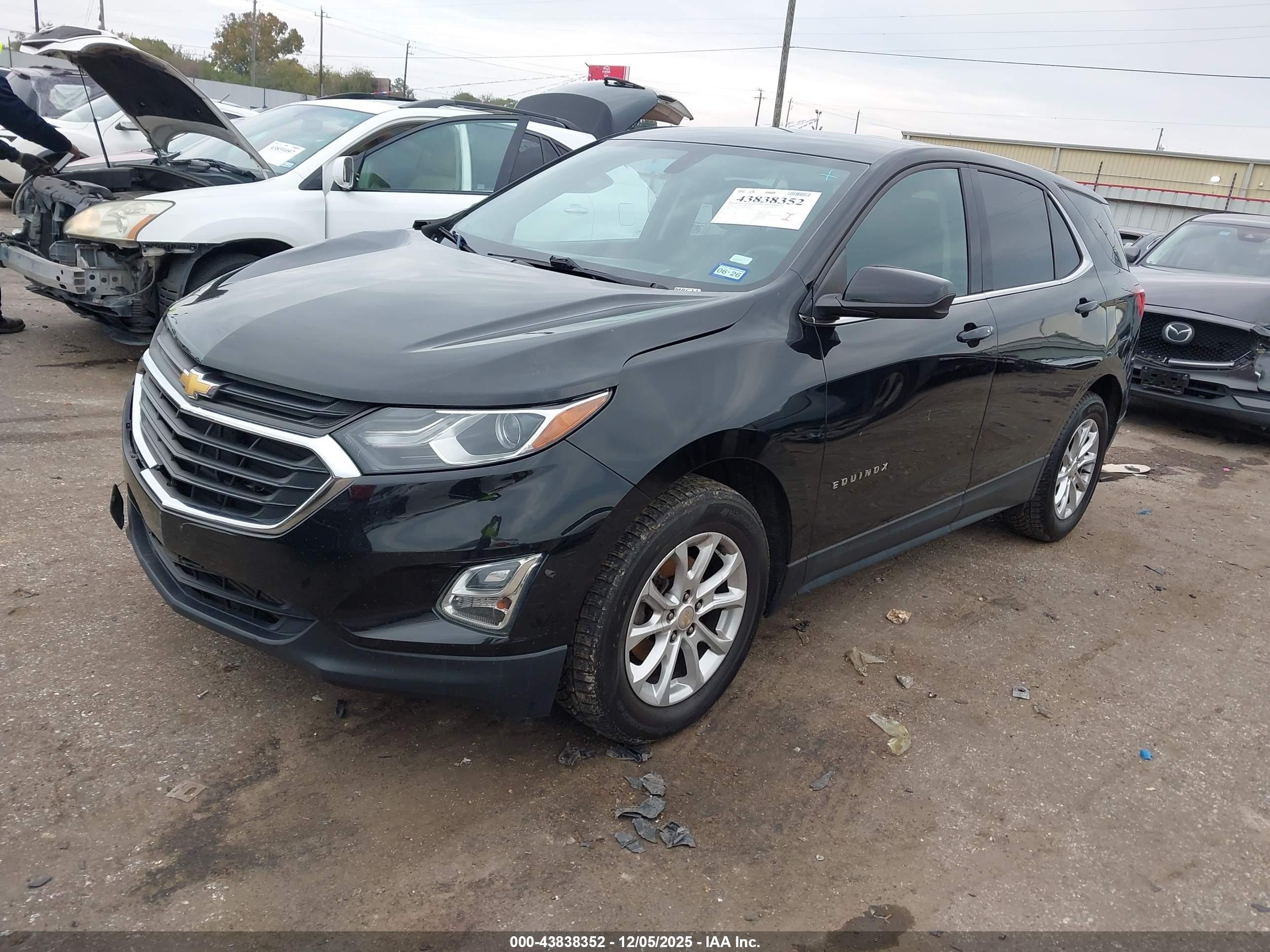 CHEVROLET EQUINOX image 2