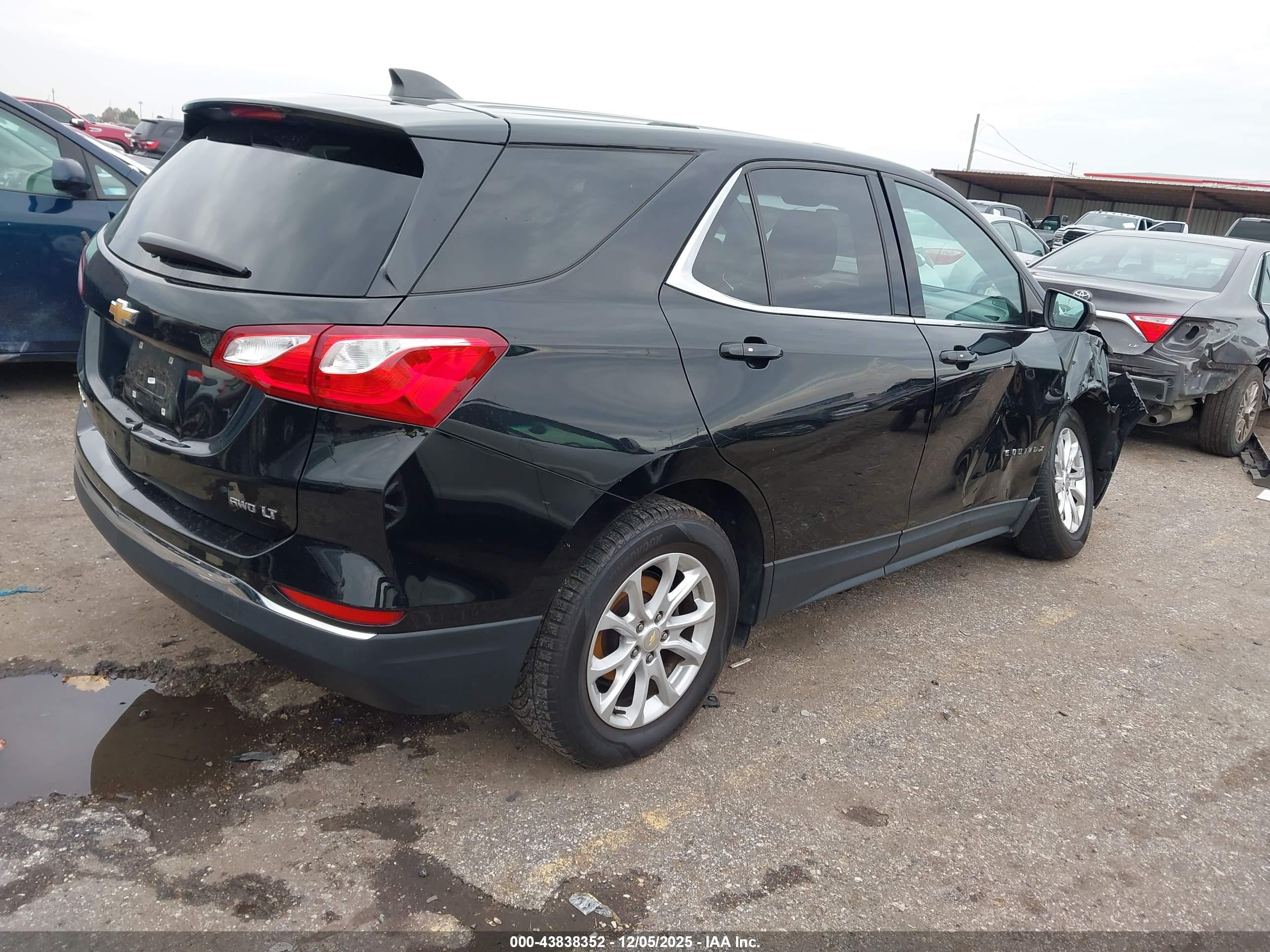 CHEVROLET EQUINOX image 4