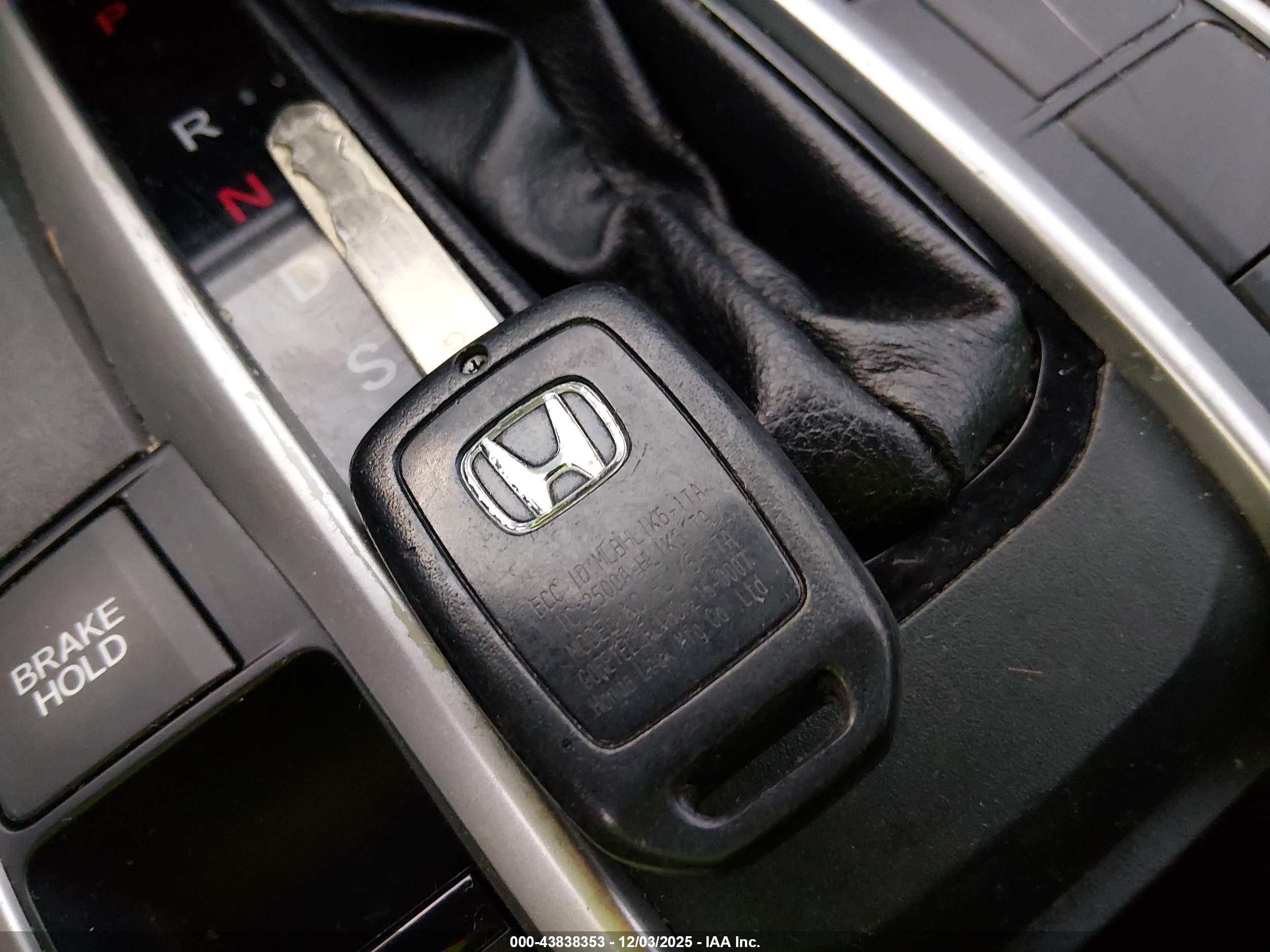 HONDA CIVIC image 11