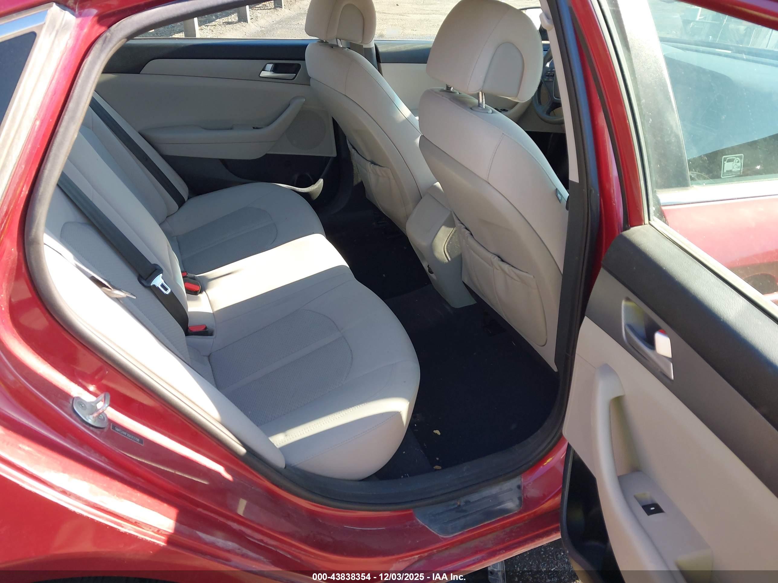 HYUNDAI SONATA image 8