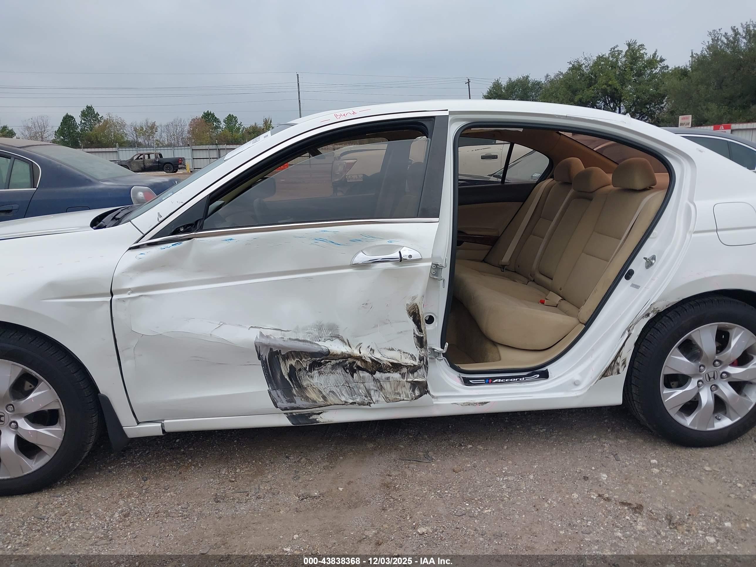 HONDA ACCORD image 6