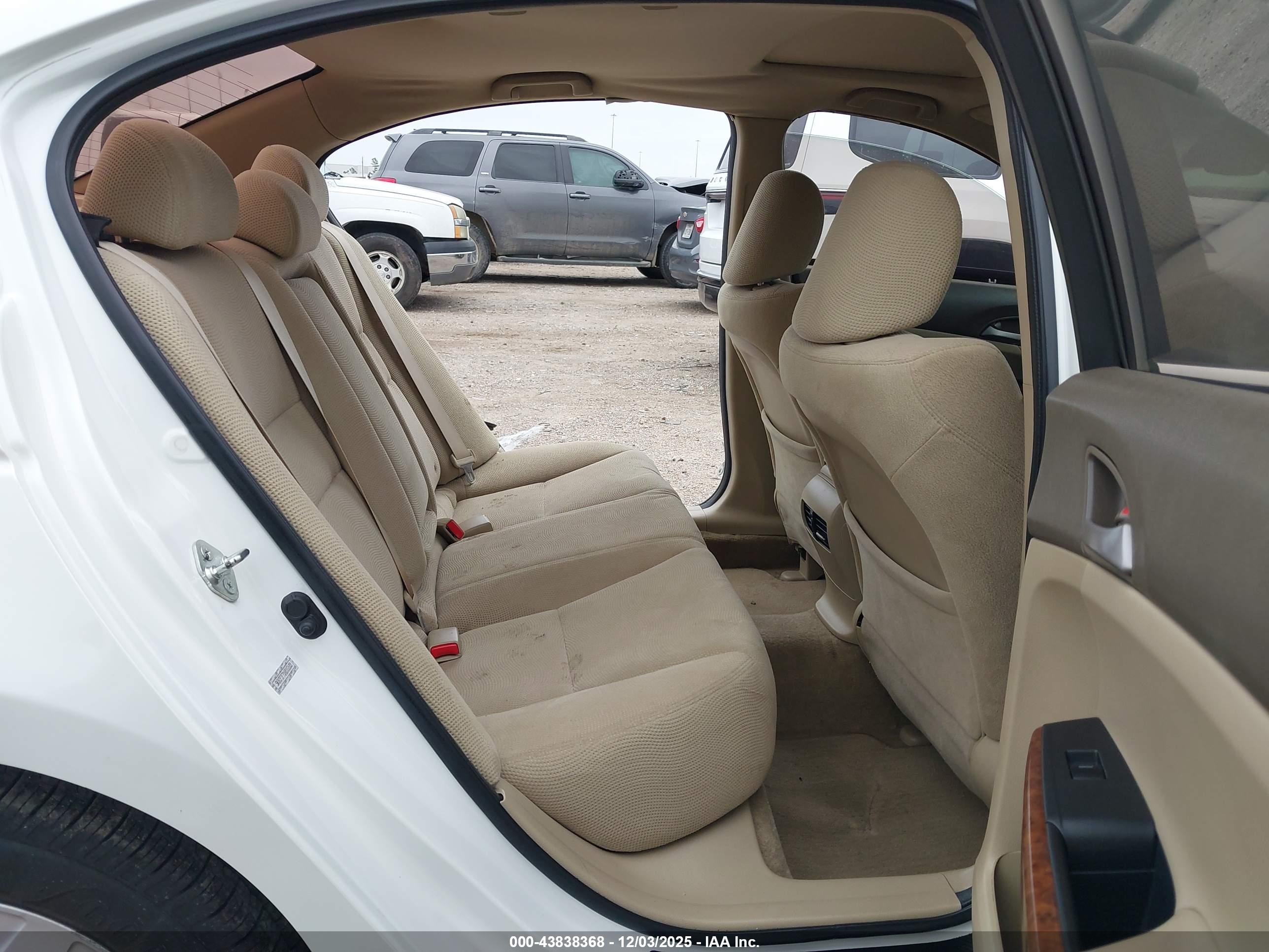 HONDA ACCORD image 8