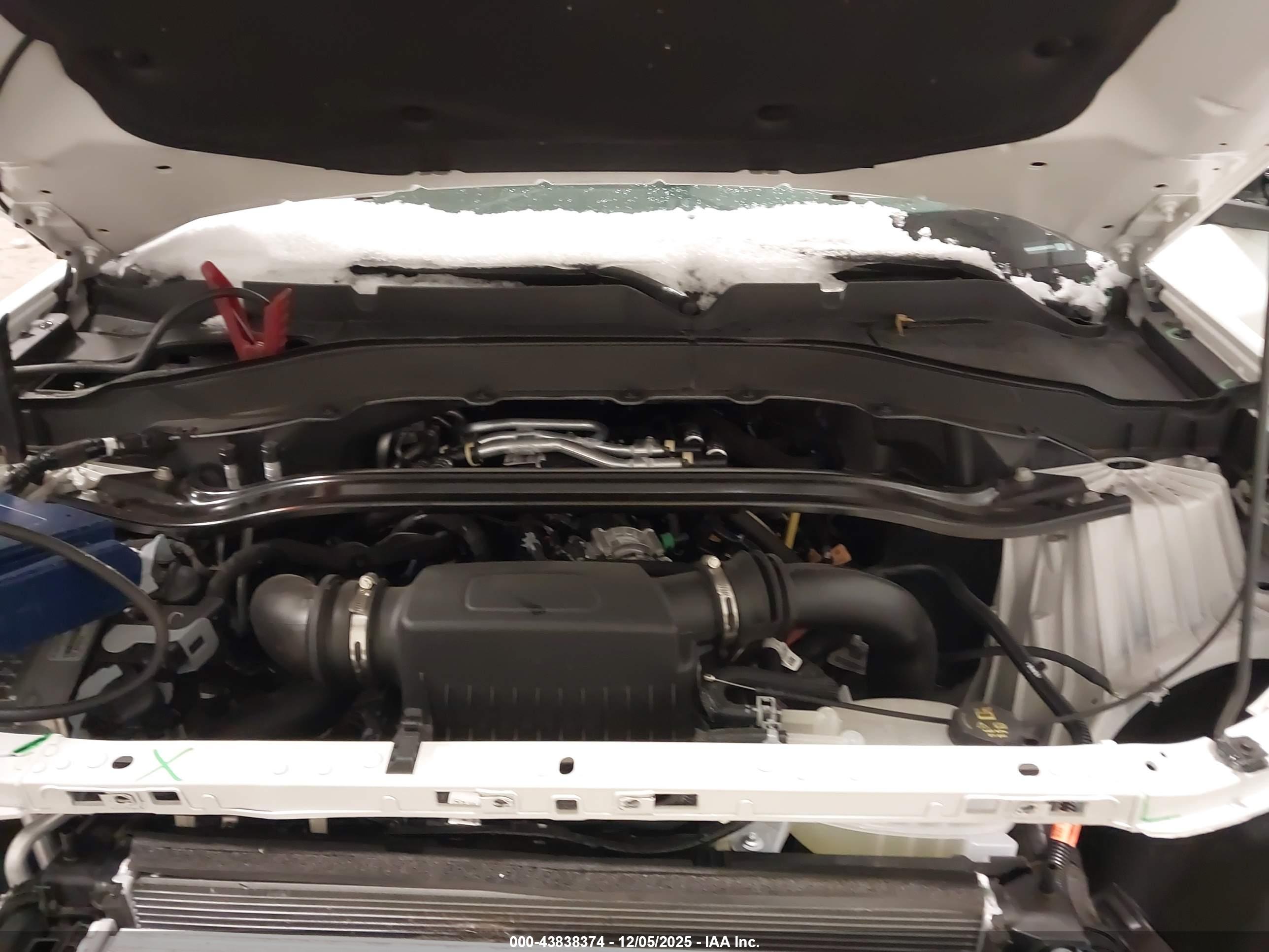 FORD EXPLORER image 10