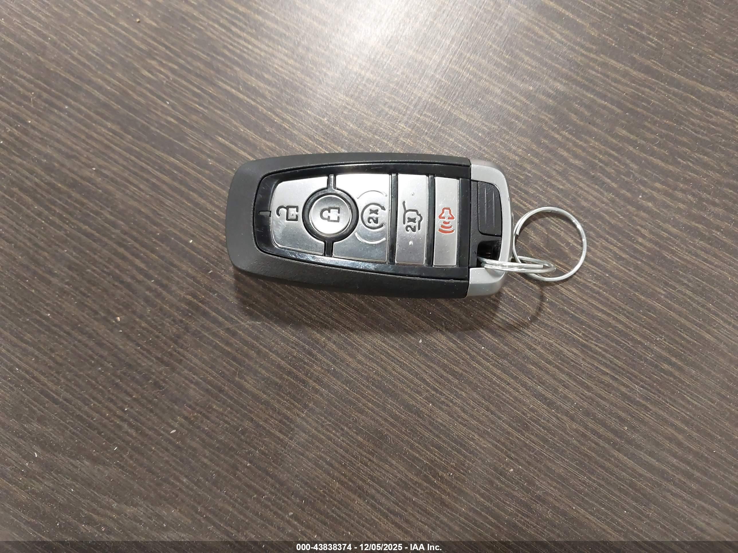 FORD EXPLORER image 11