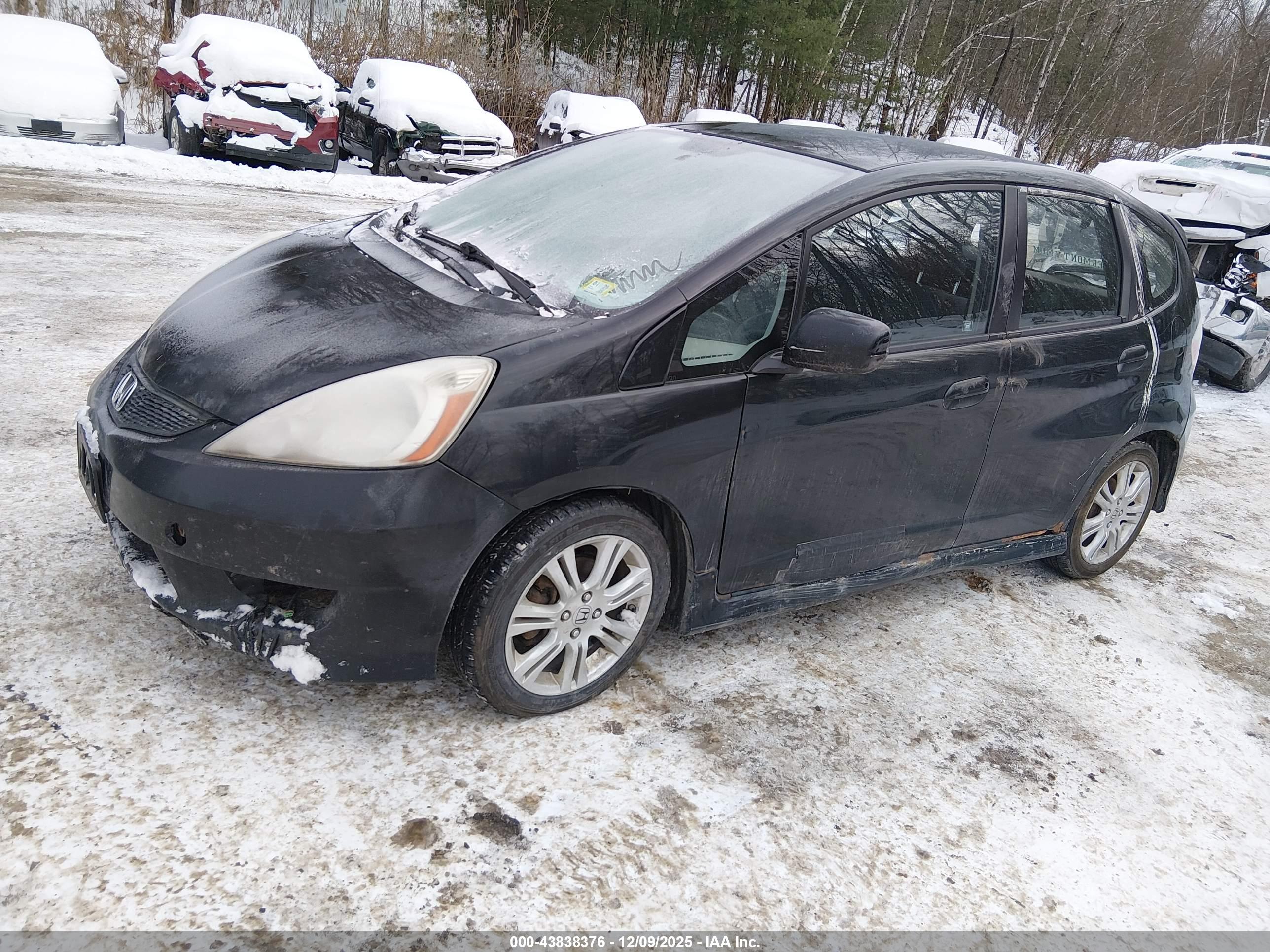 HONDA FIT image 2
