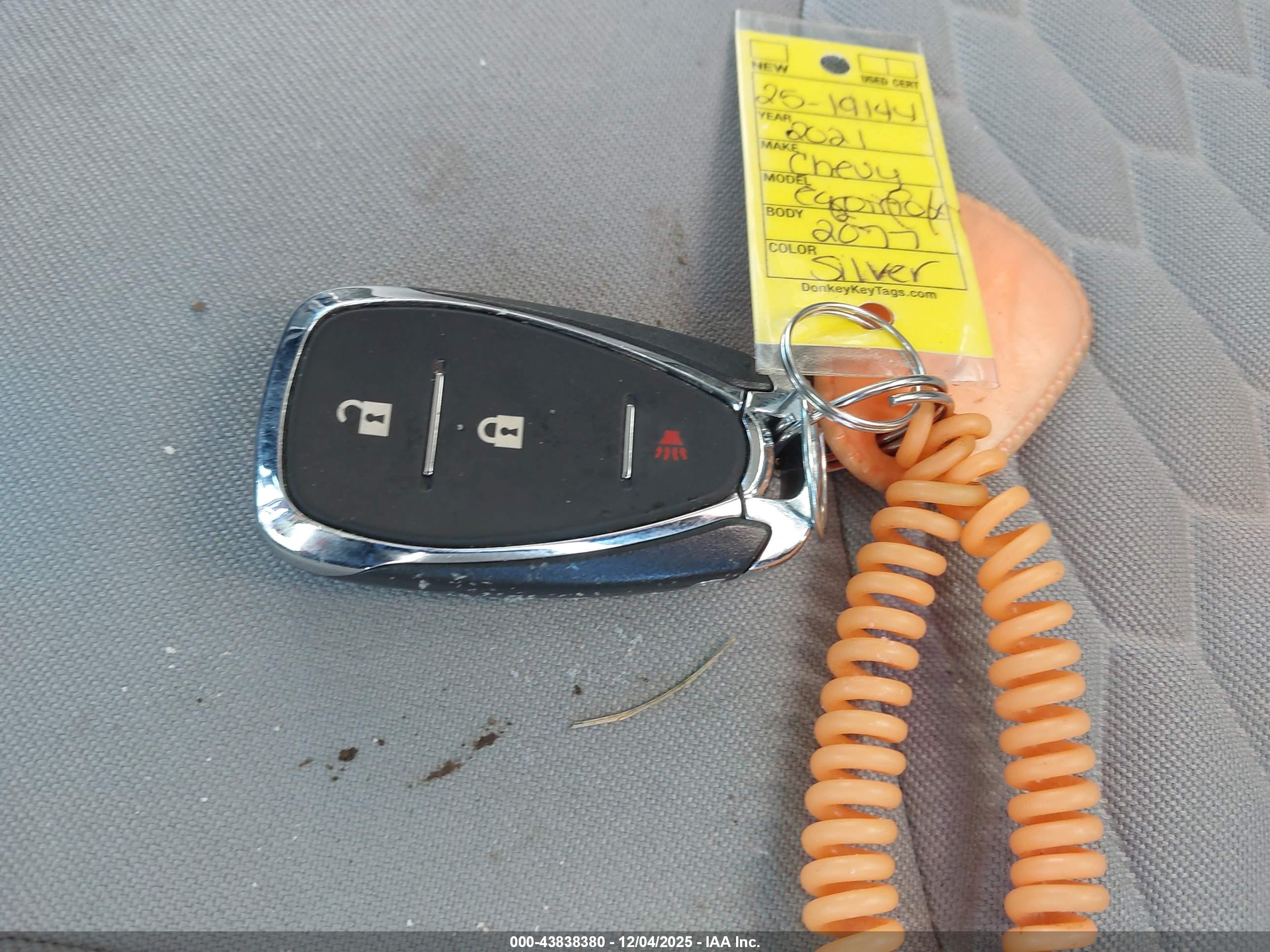 CHEVROLET EQUINOX image 11