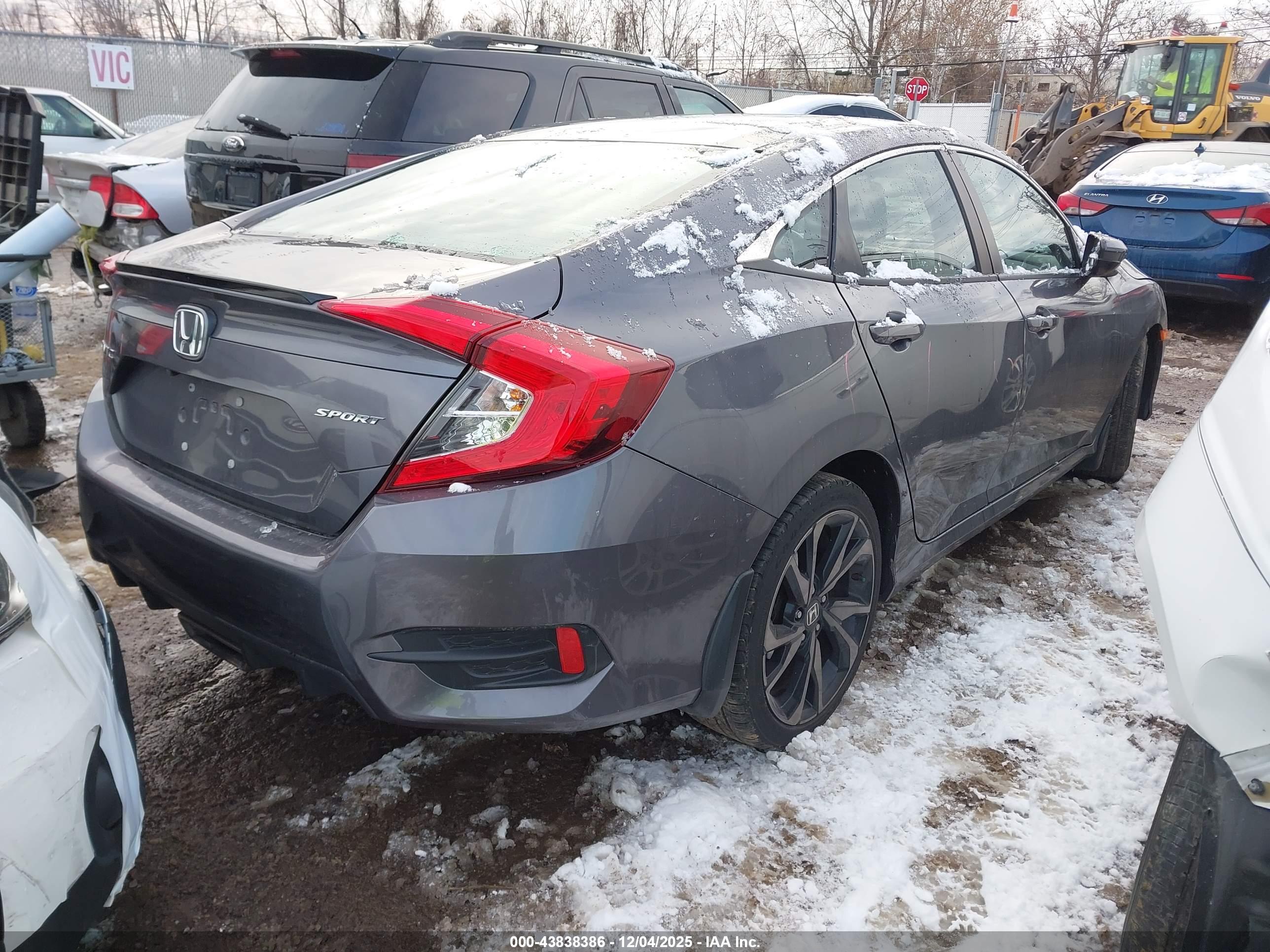 HONDA CIVIC image 4