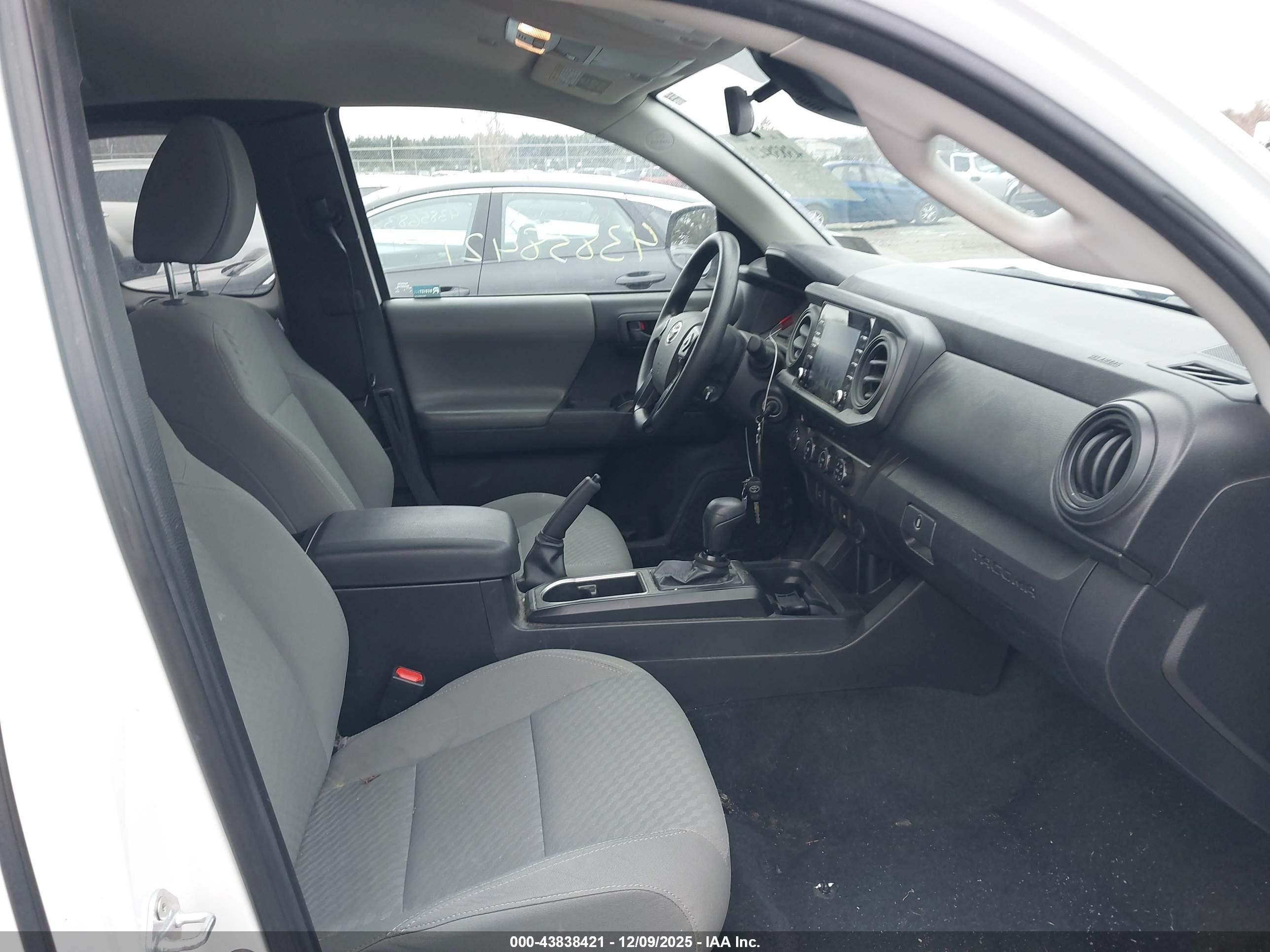 TOYOTA TACOMA image 5