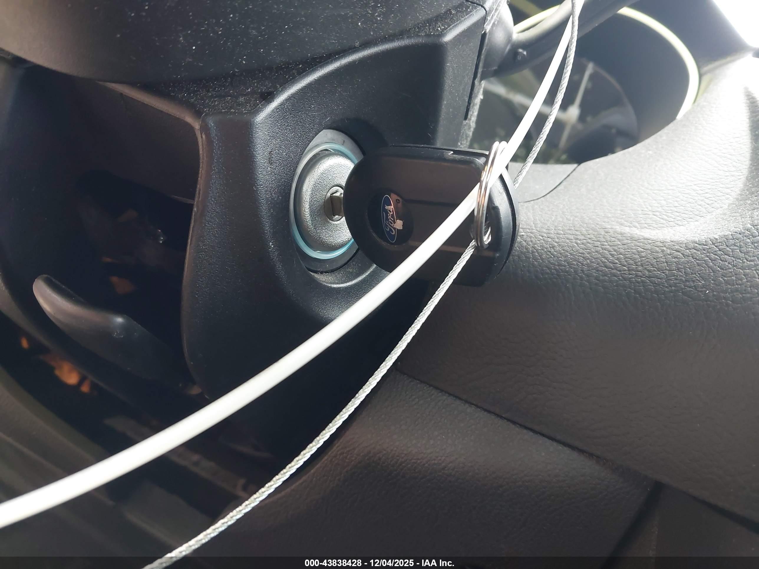 FORD FOCUS image 11
