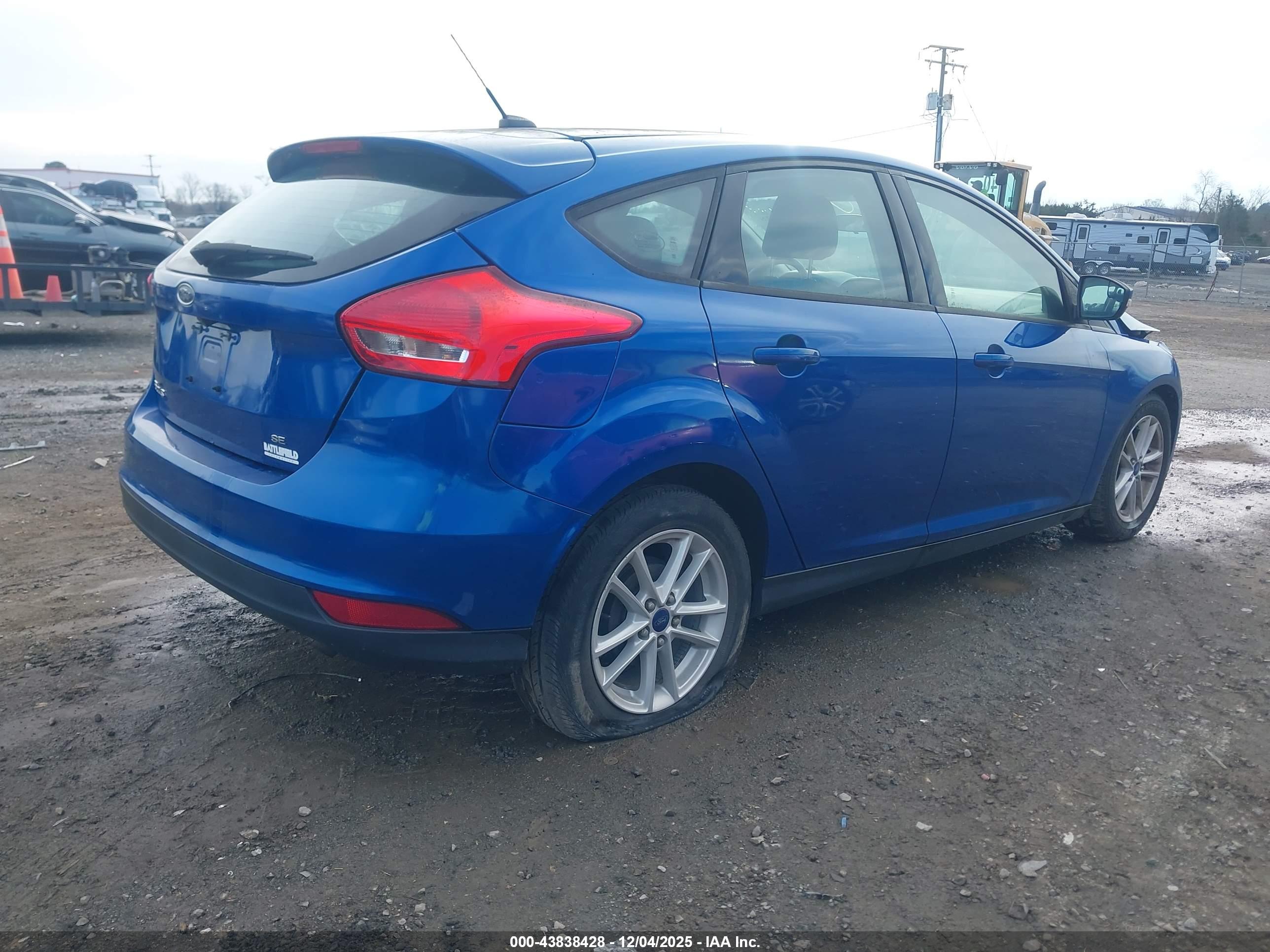 FORD FOCUS image 4