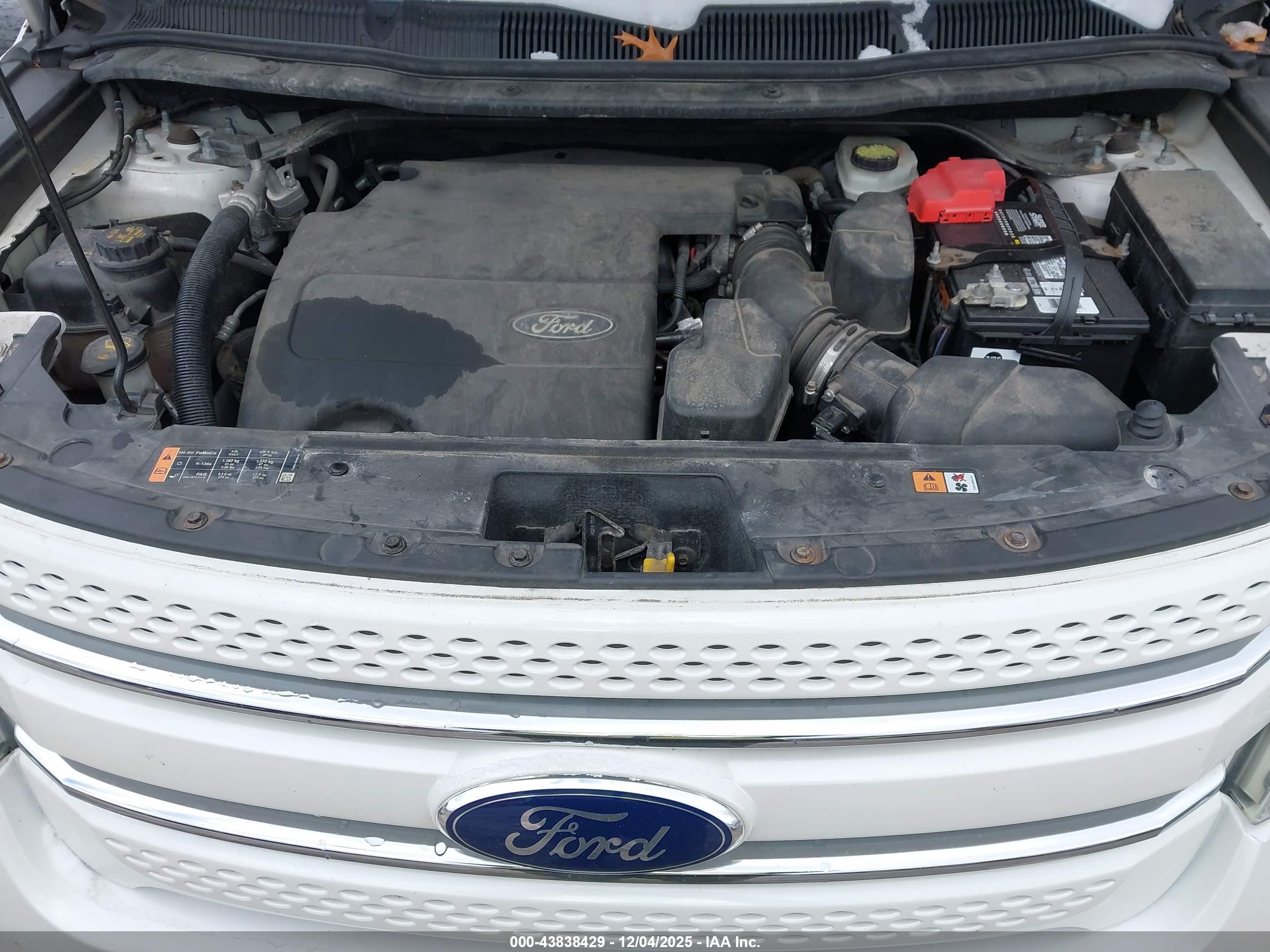 FORD EXPLORER image 10