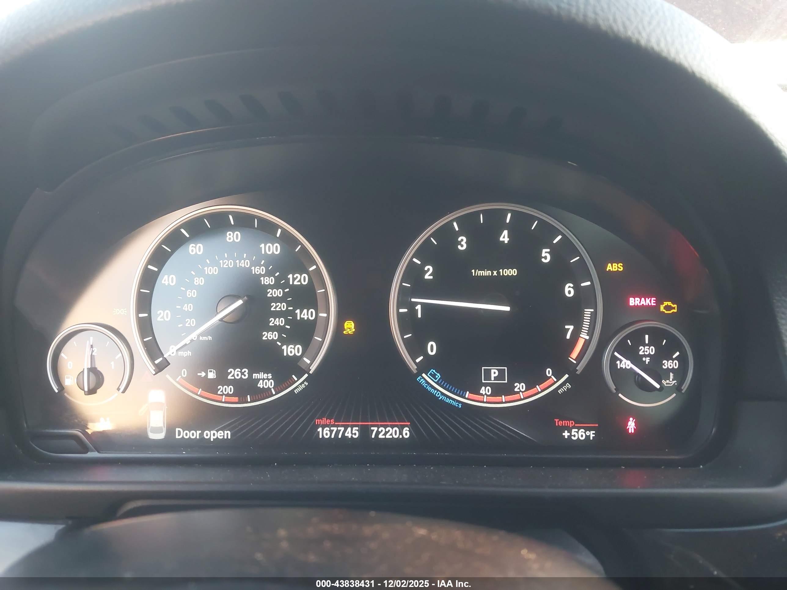 BMW 528I image 7