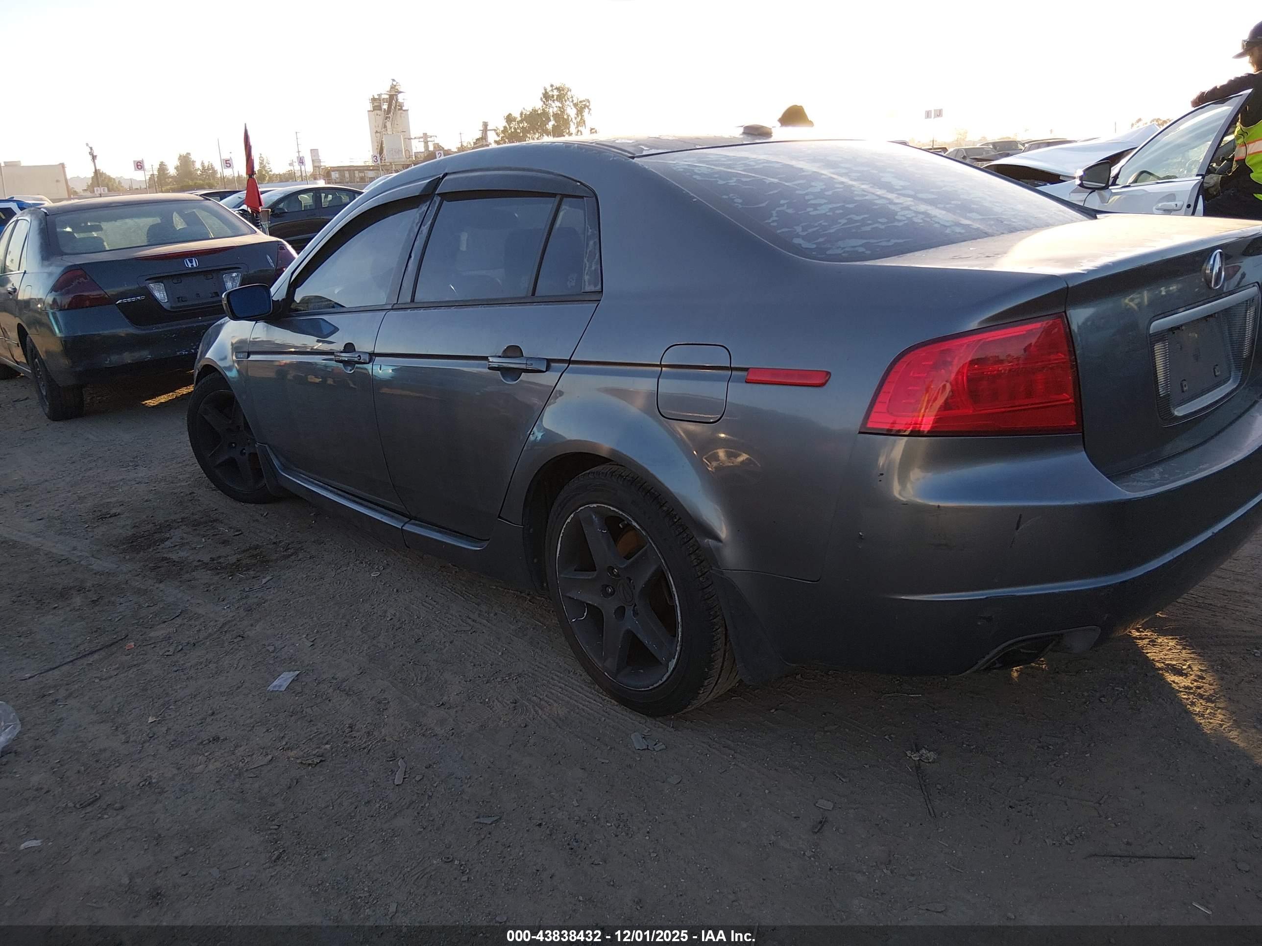 ACURA TL image 3