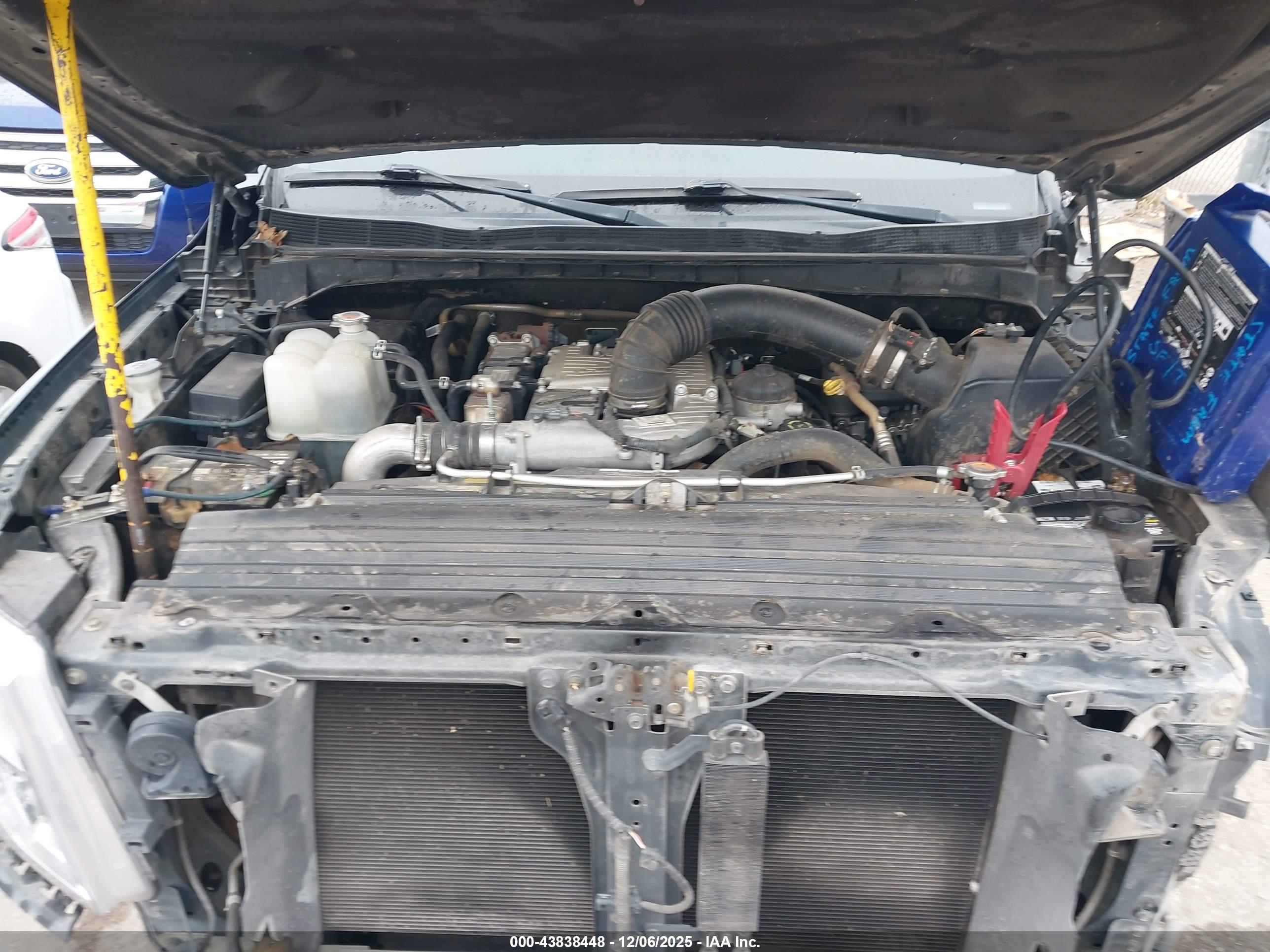 NISSAN TITAN image 10