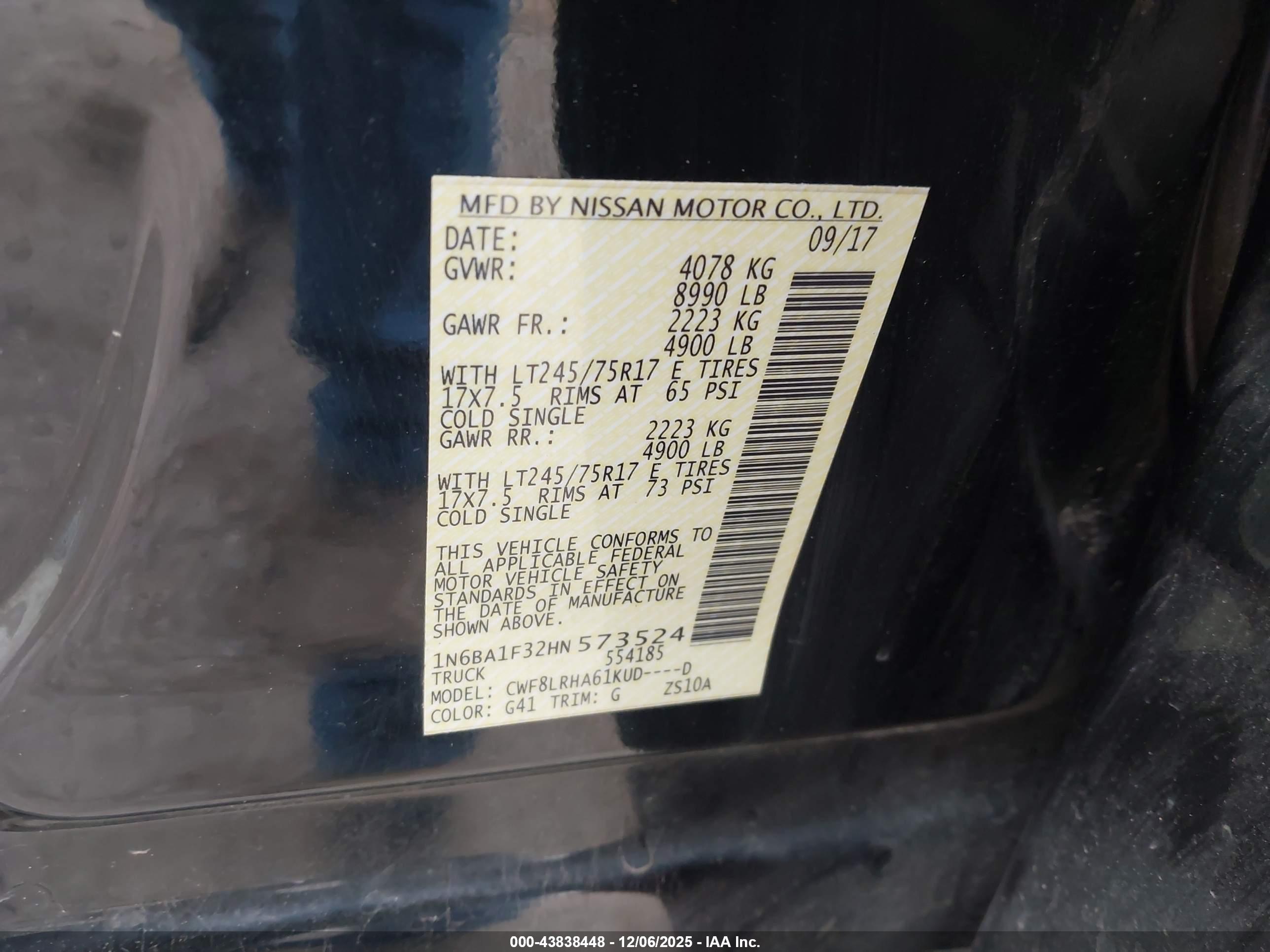 NISSAN TITAN image 9