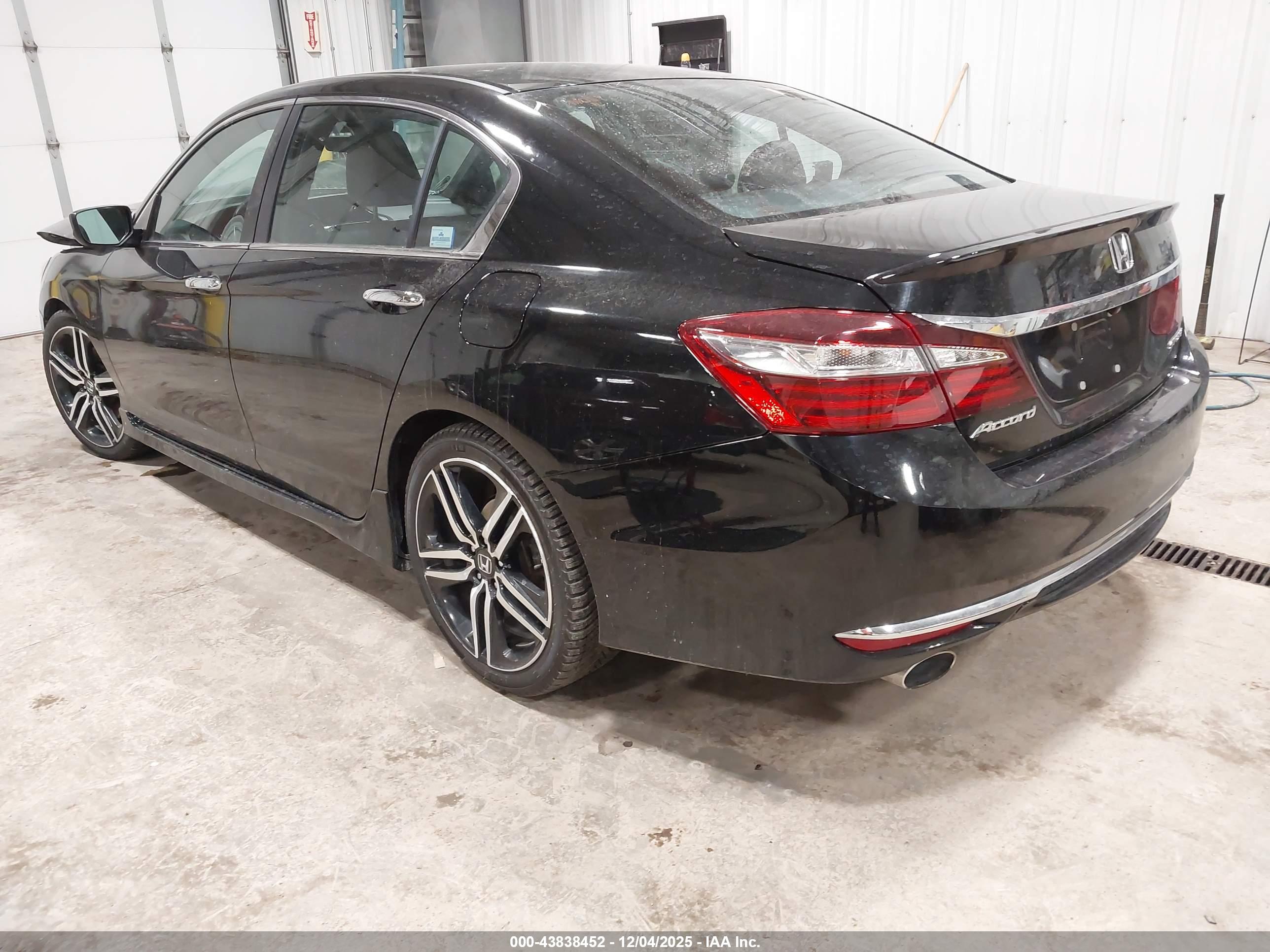 HONDA ACCORD image 3