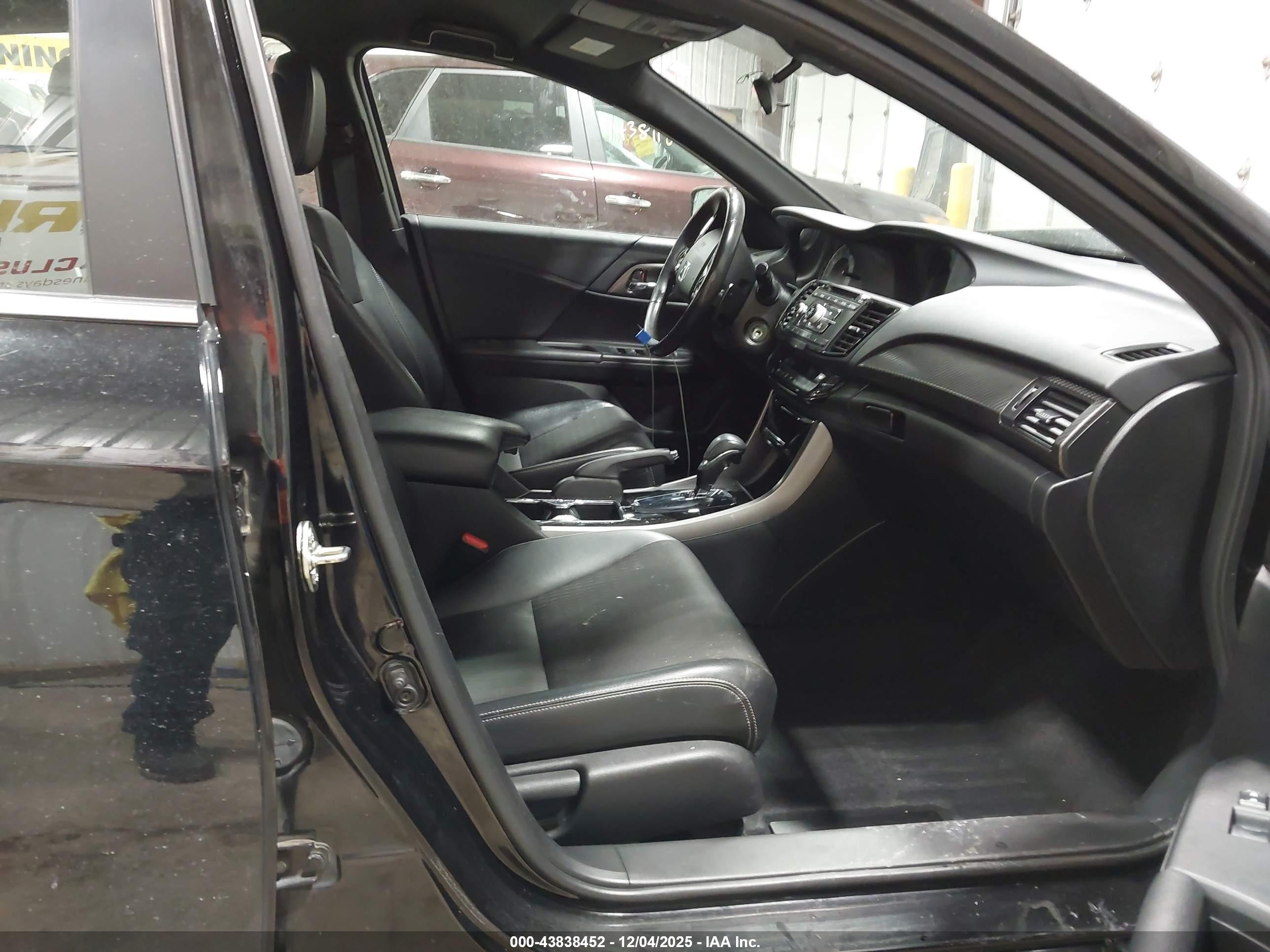 HONDA ACCORD image 5