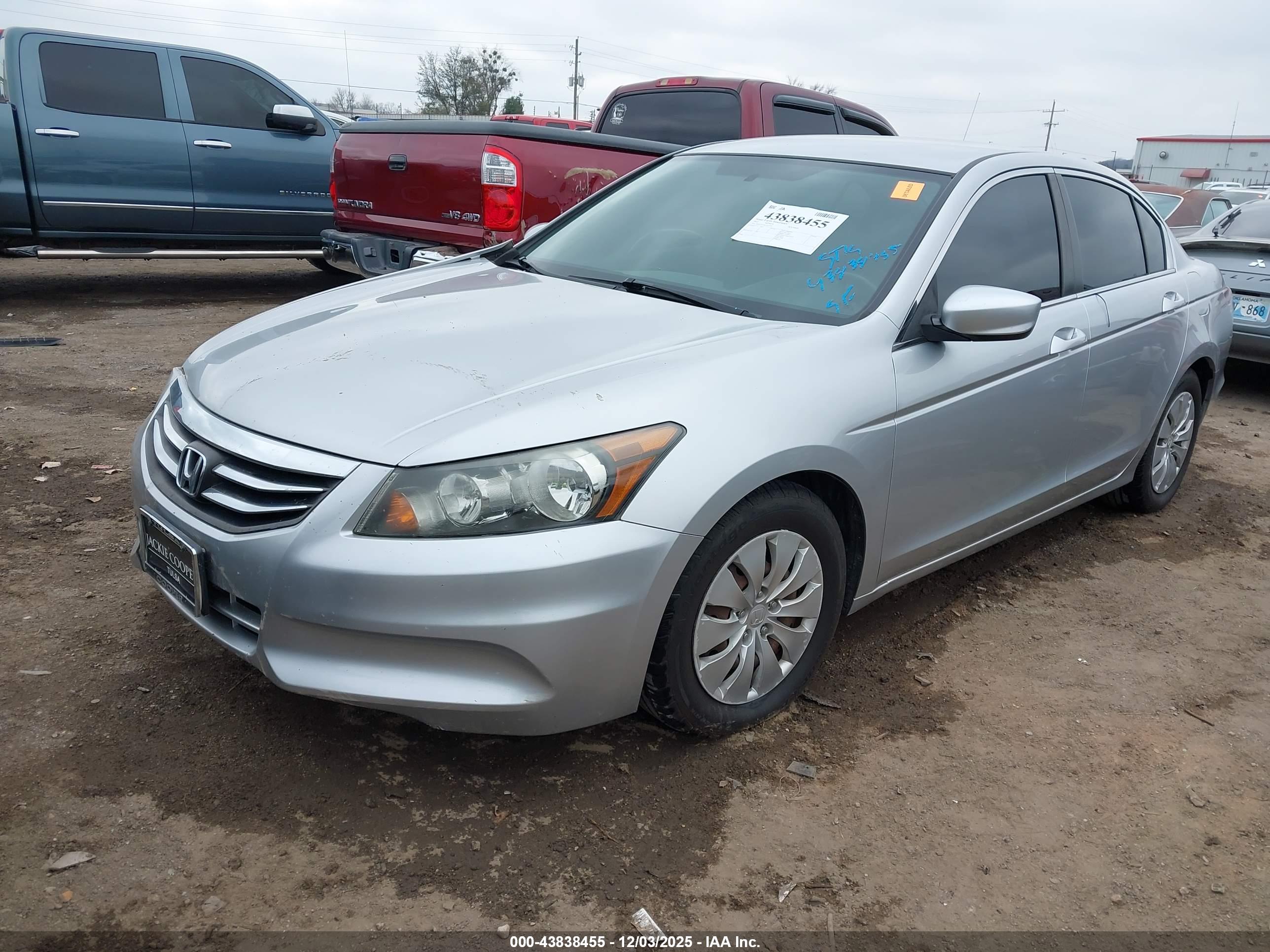HONDA ACCORD image 2