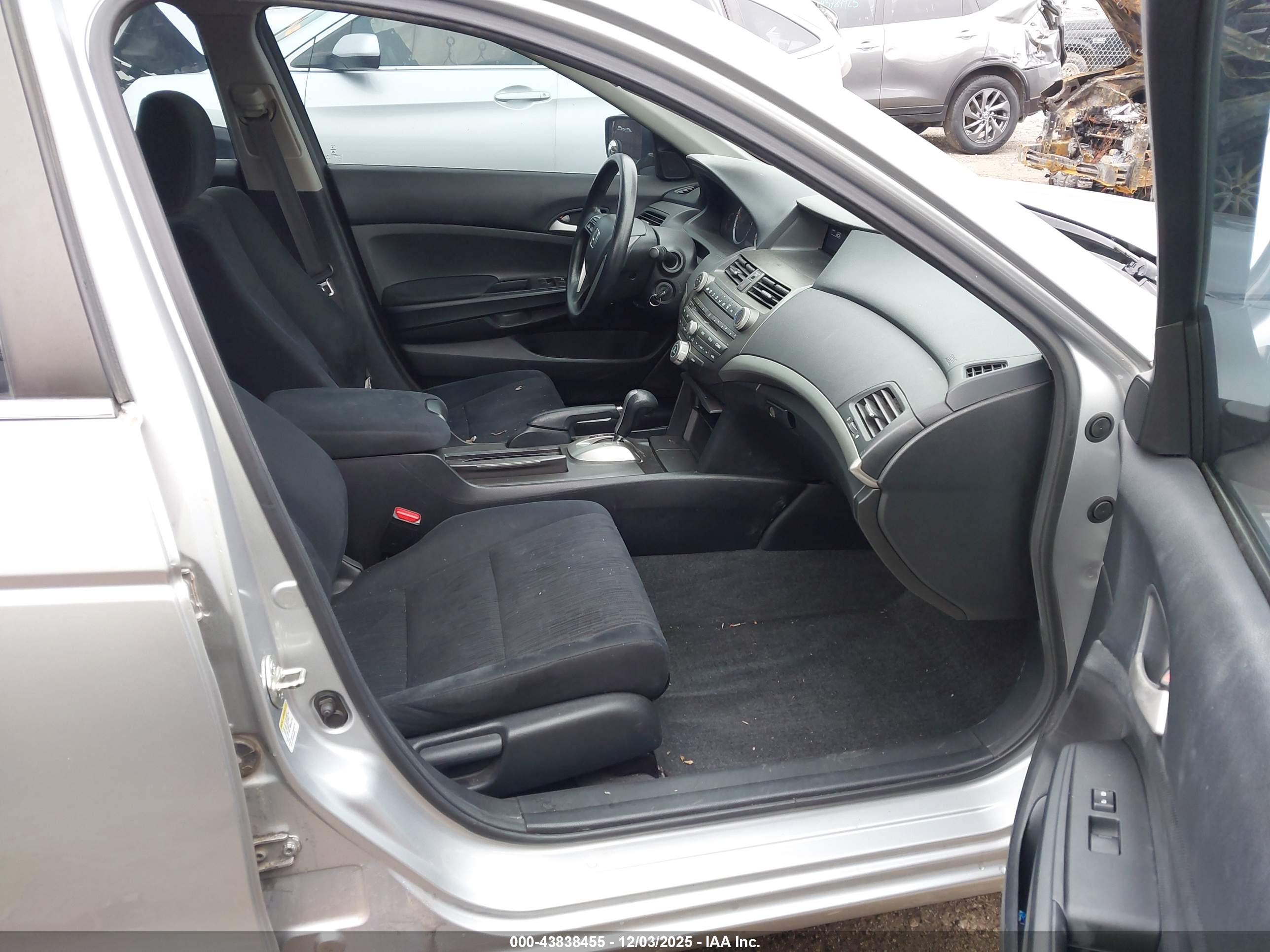 HONDA ACCORD image 5