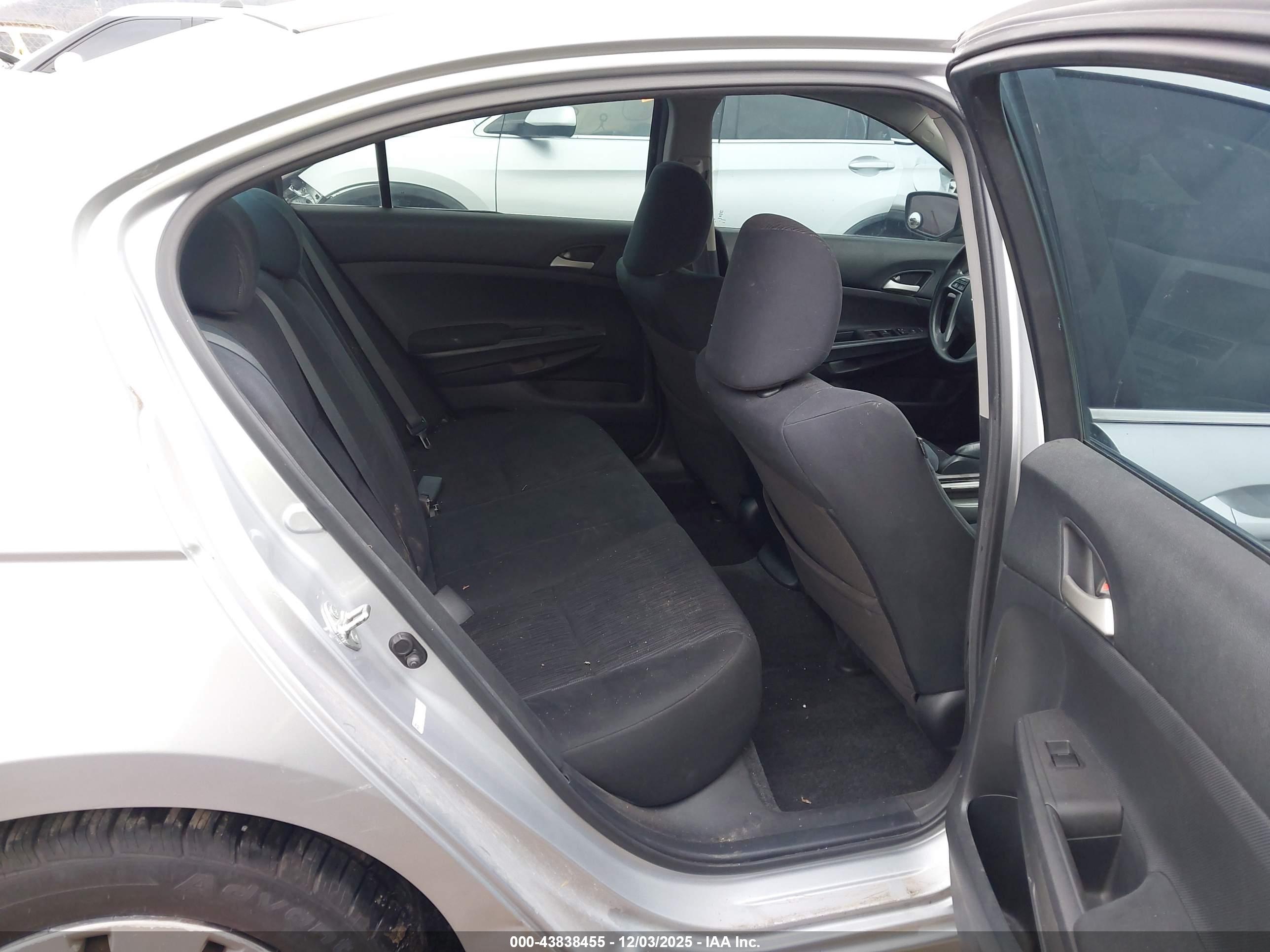 HONDA ACCORD image 8