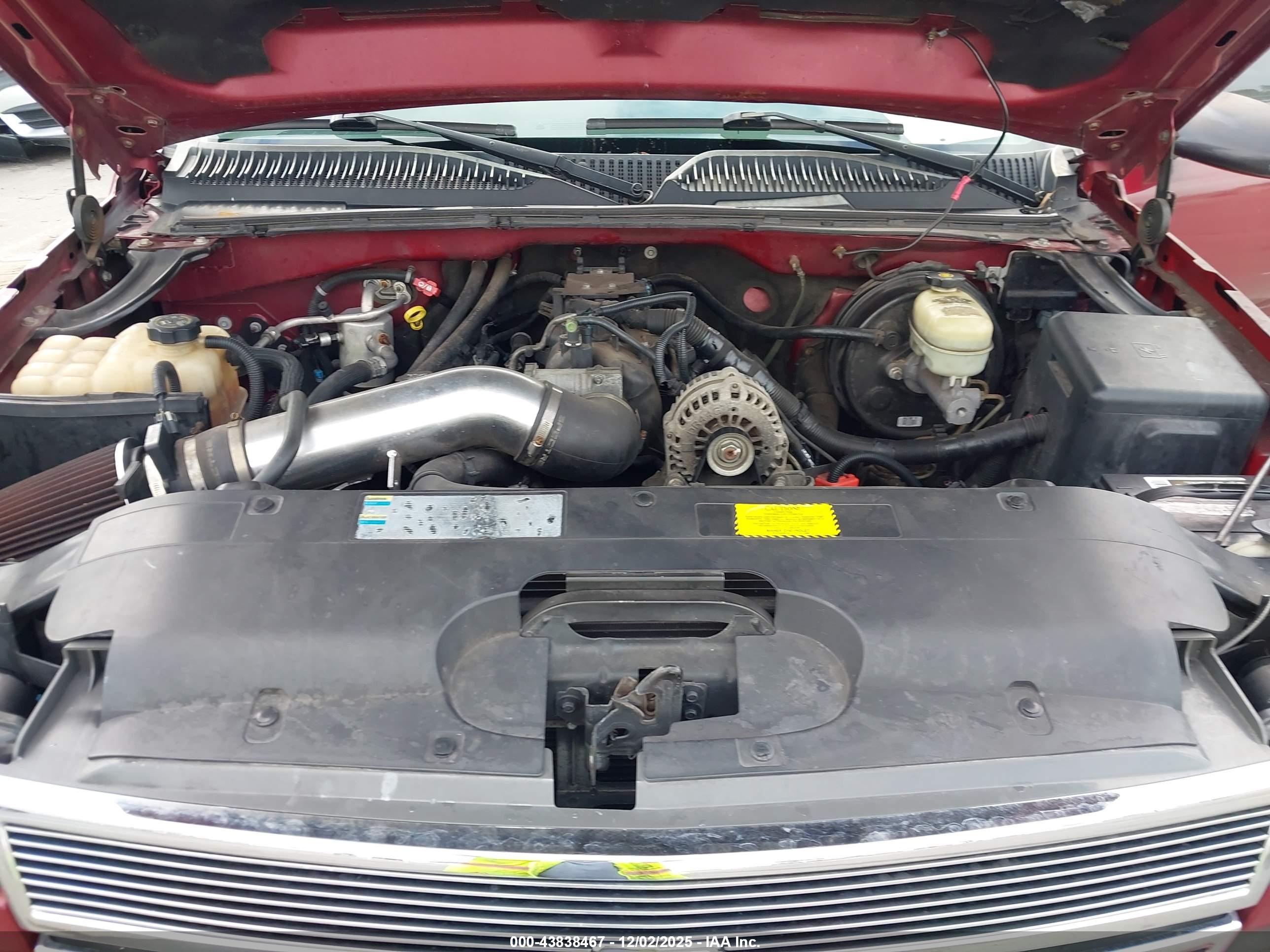 CHEVROLET SILVERADO image 10