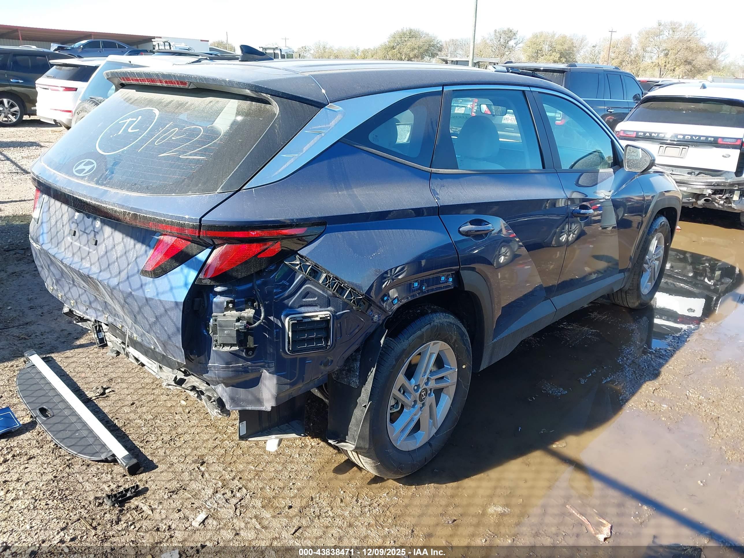 HYUNDAI TUCSON image 4