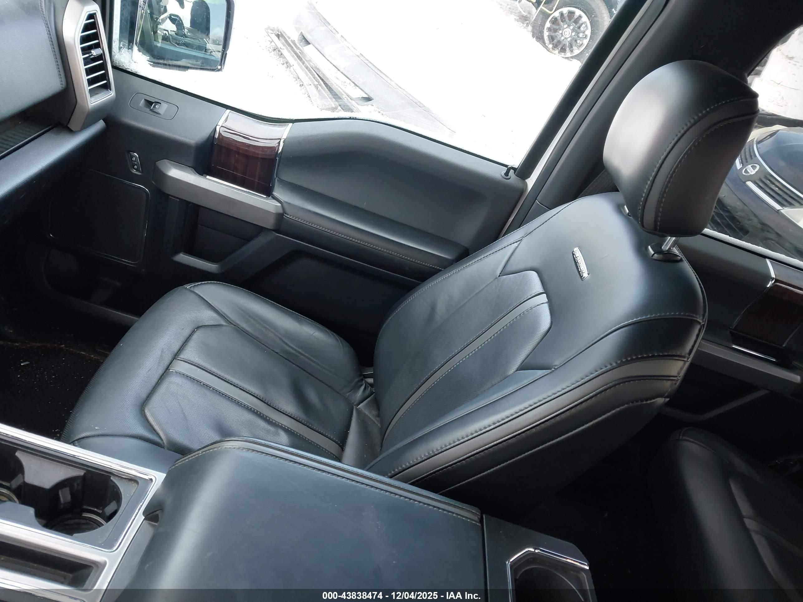 FORD F-150 image 8