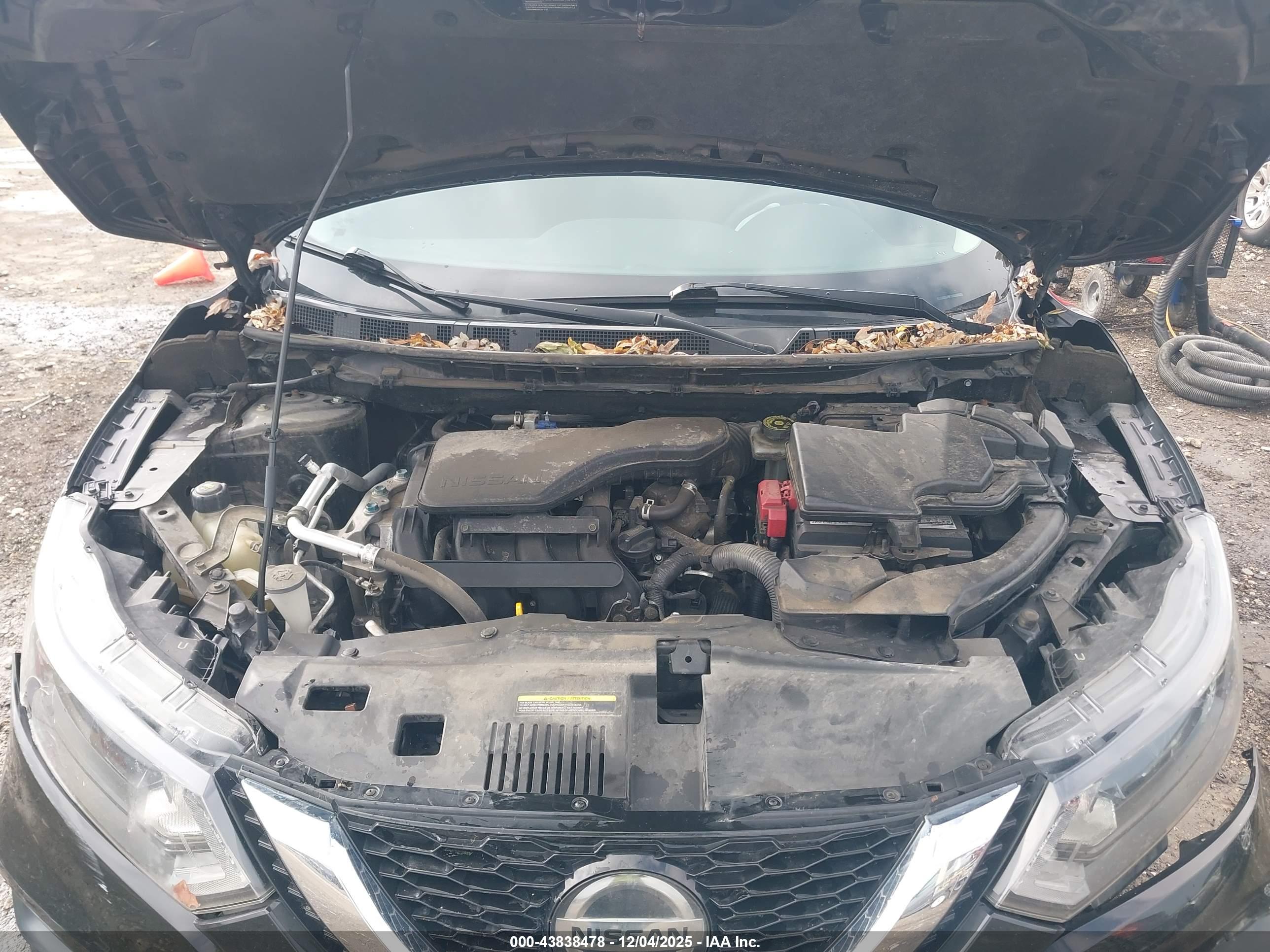 NISSAN ROGUE image 10