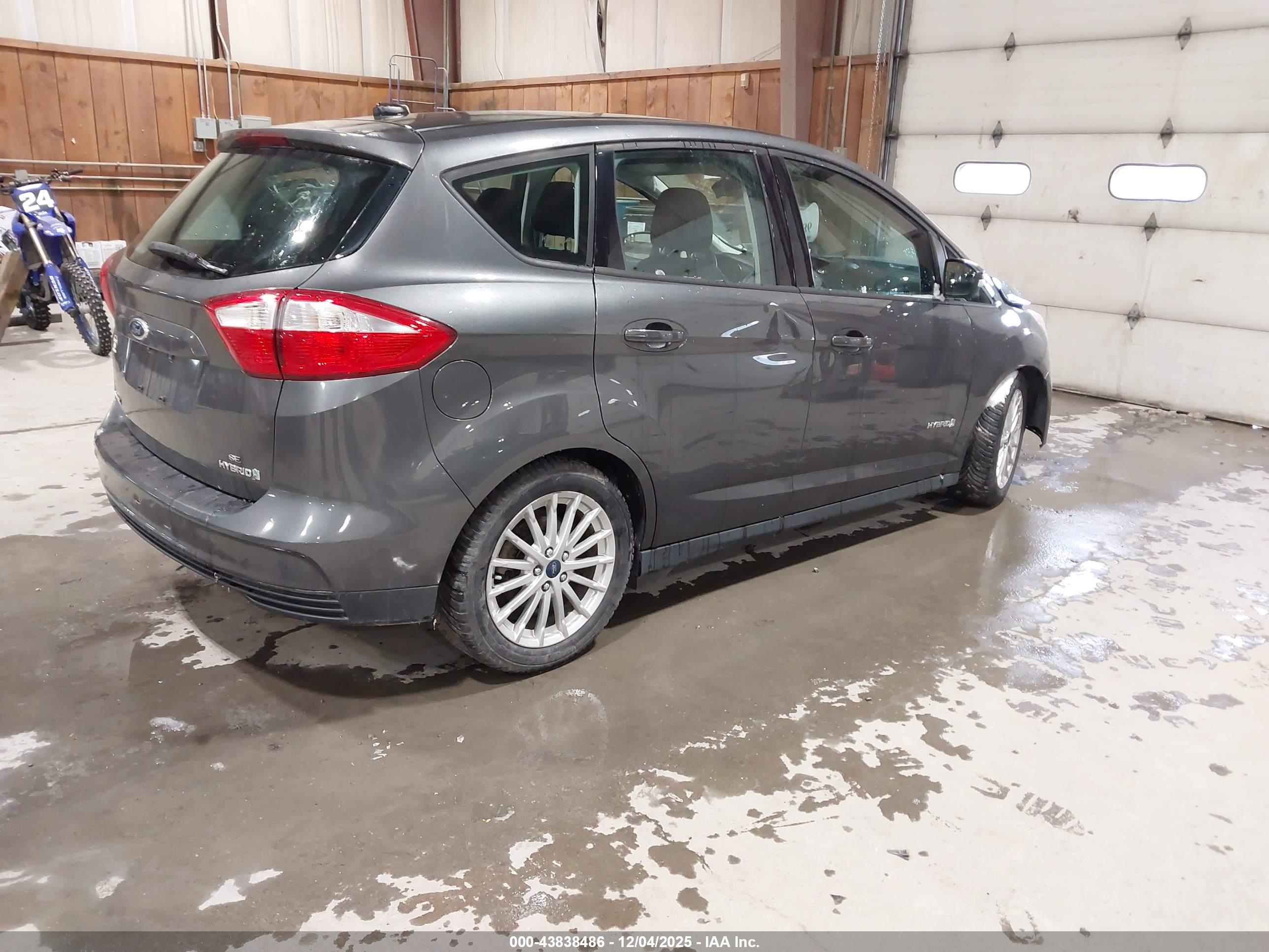 FORD C-MAX image 4