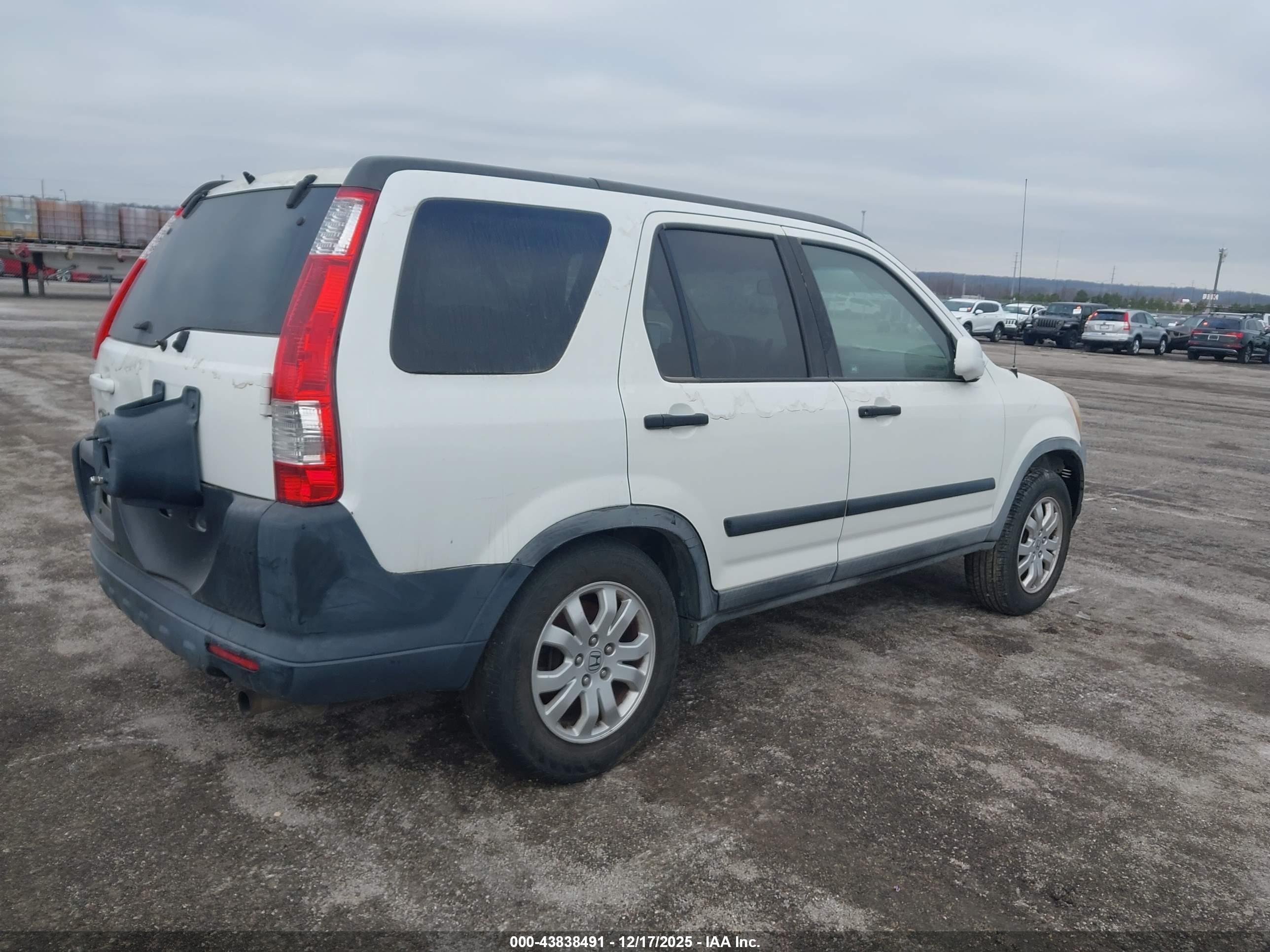 HONDA CR-V image 4