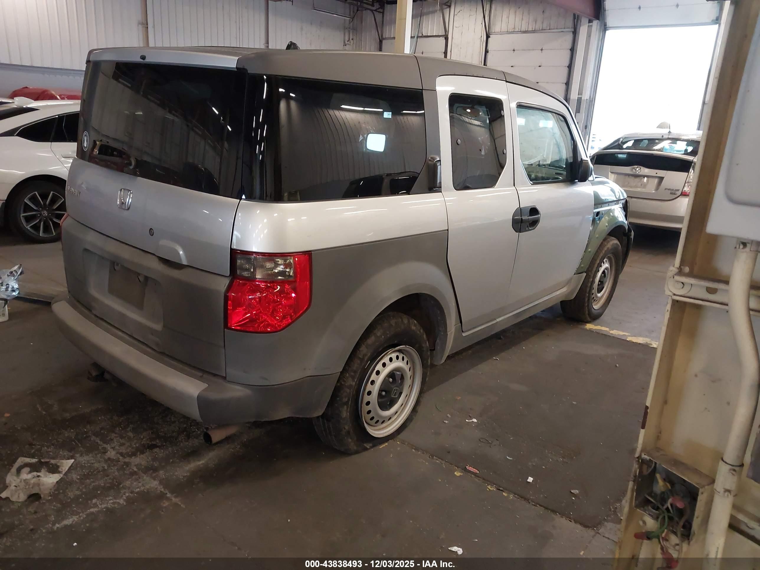 HONDA ELEMENT image 4