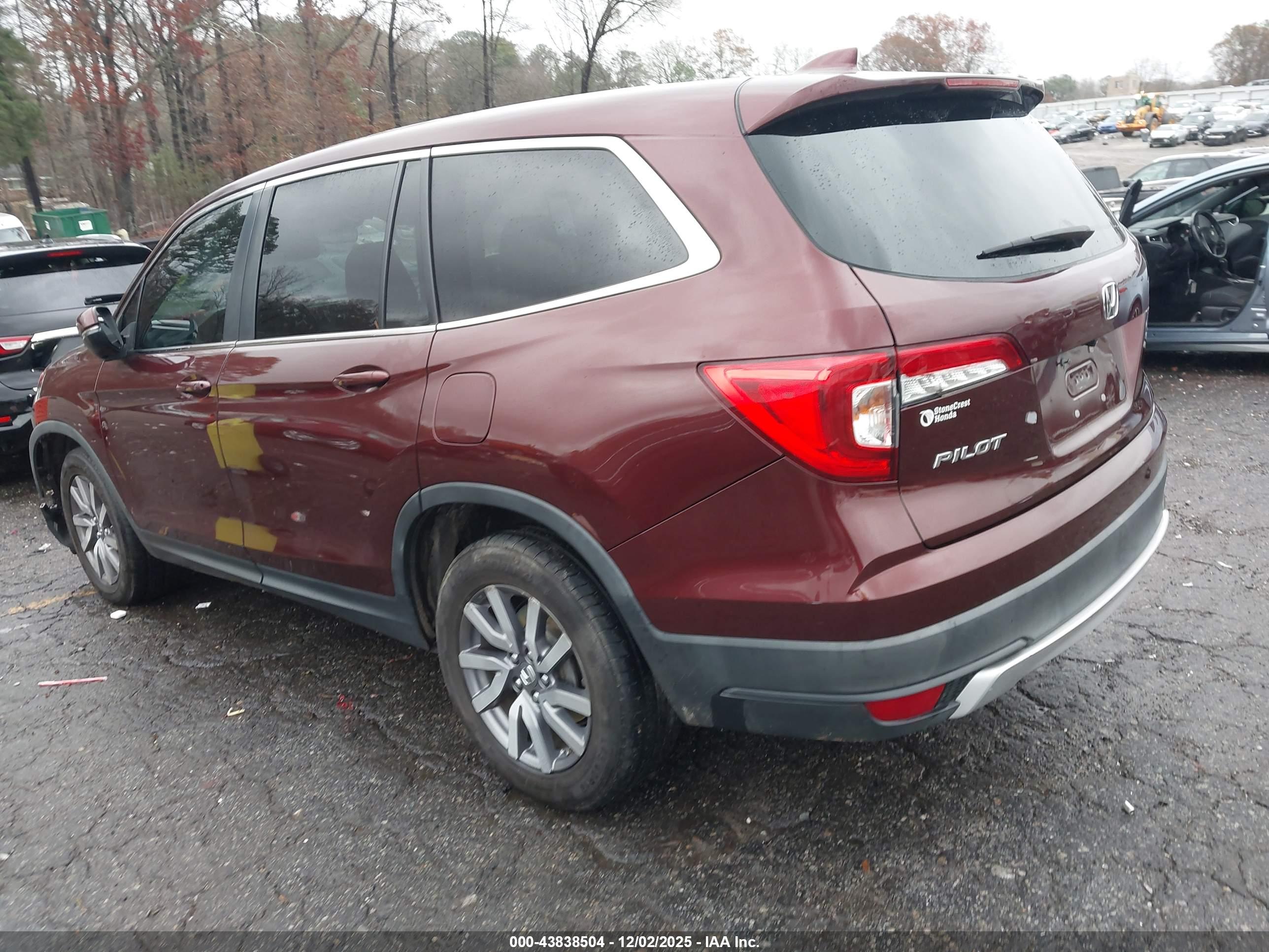 HONDA PILOT image 3