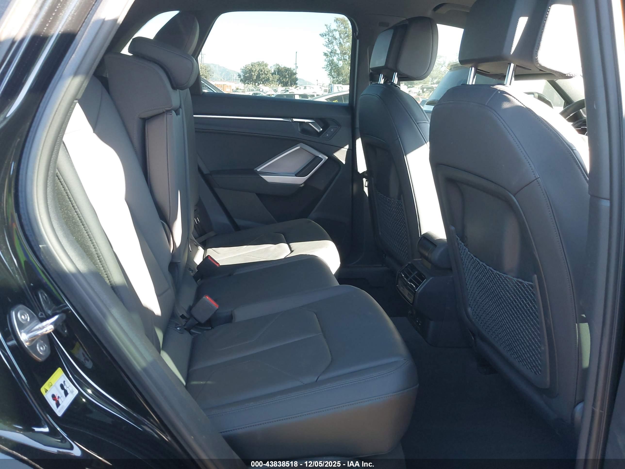 AUDI Q3 image 8