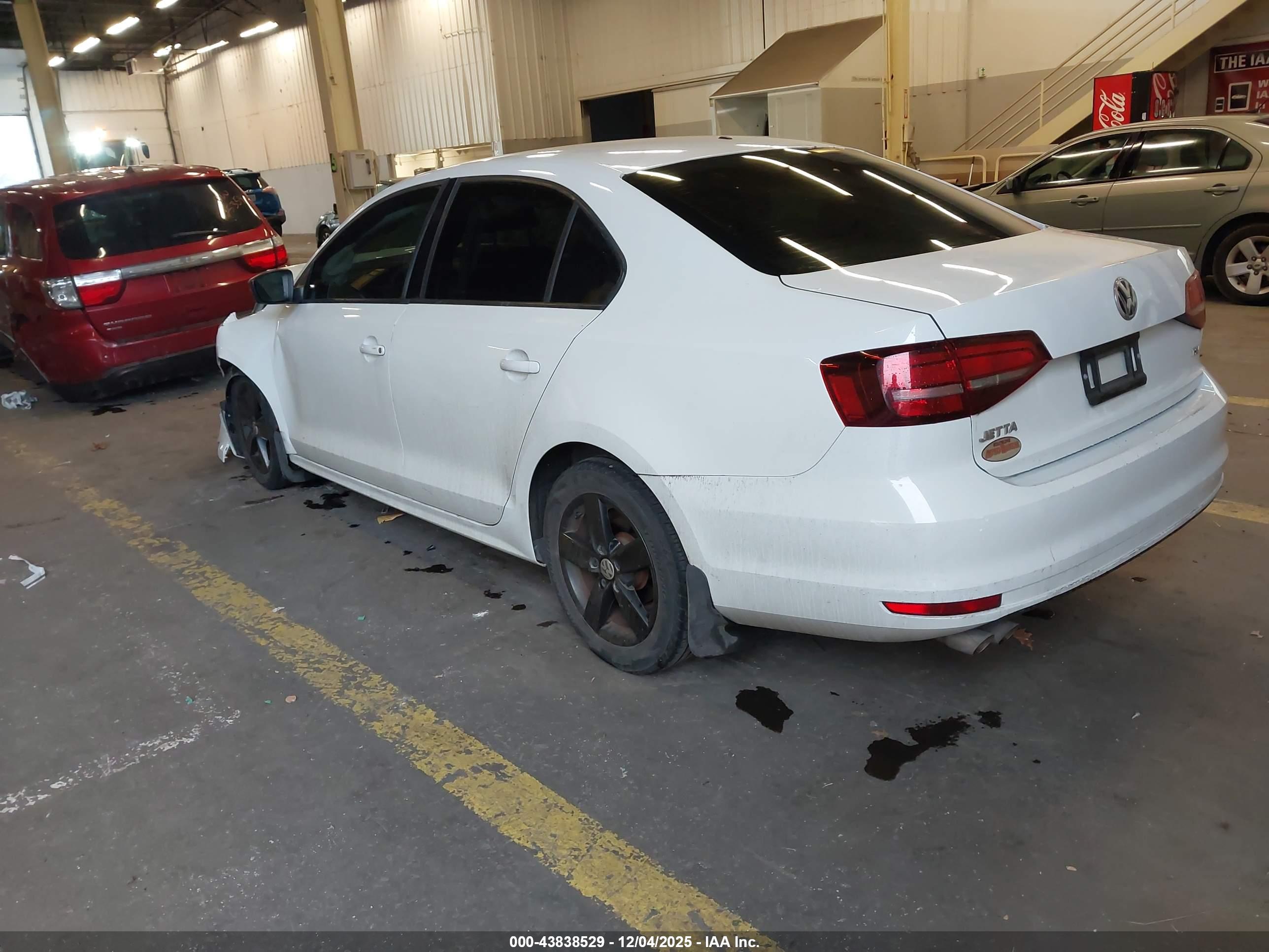 VOLKSWAGEN JETTA image 3