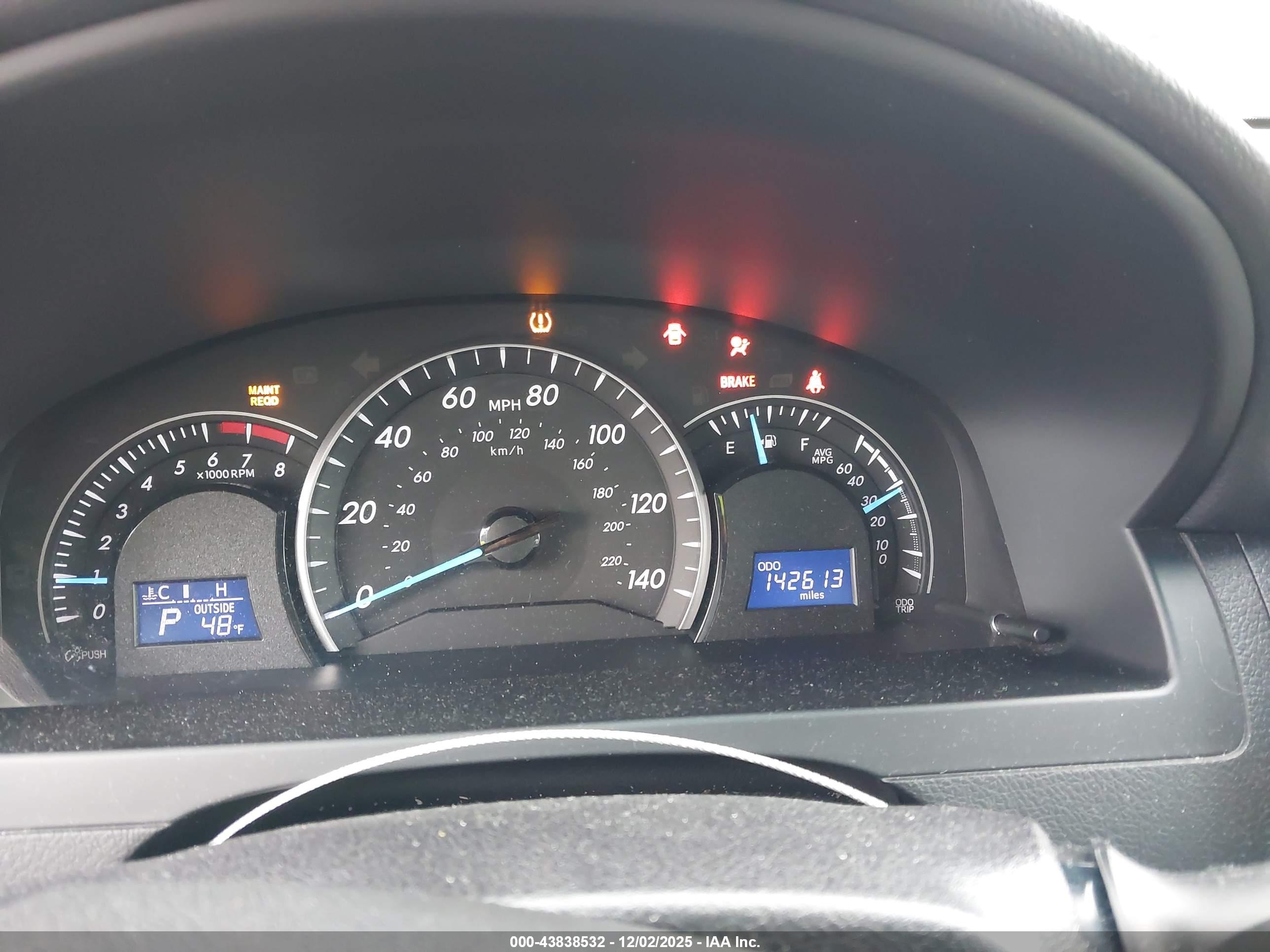 TOYOTA CAMRY image 7