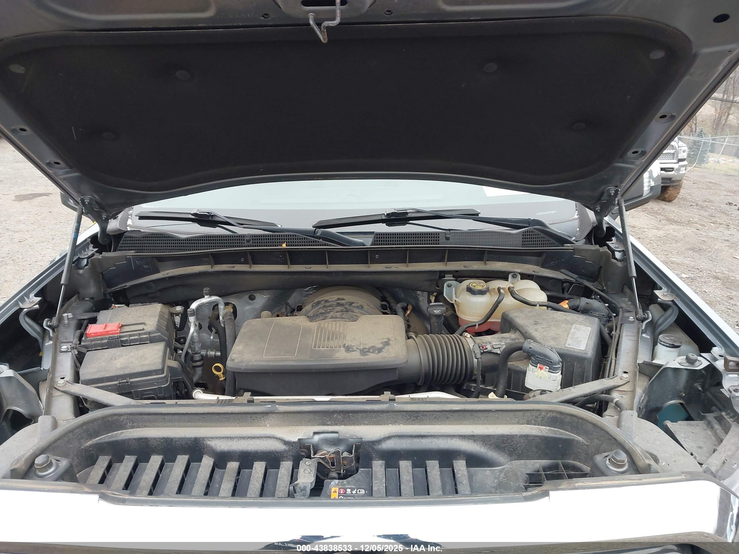 GMC SIERRA image 10
