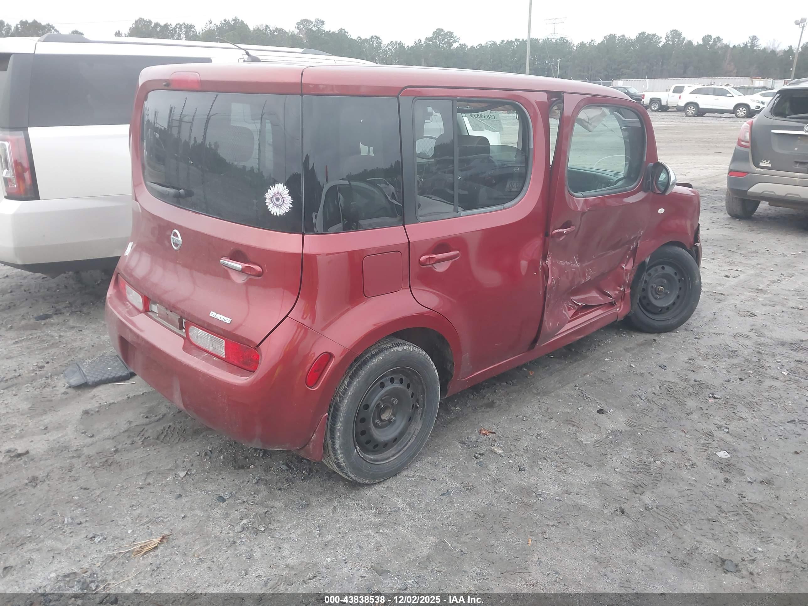 NISSAN CUBE image 4